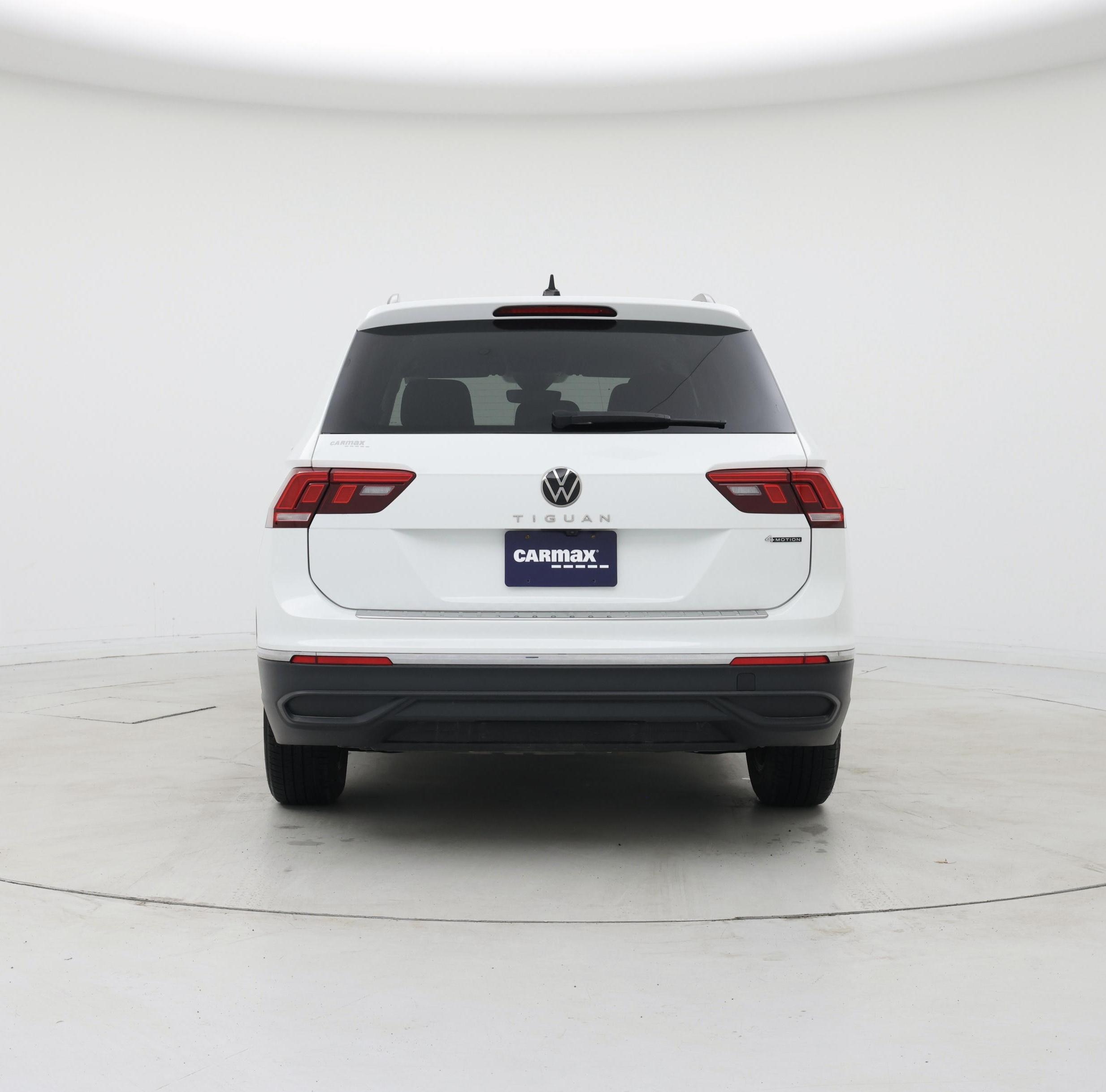 Thumbnail: 2023 Volkswagen Tiguan - 6