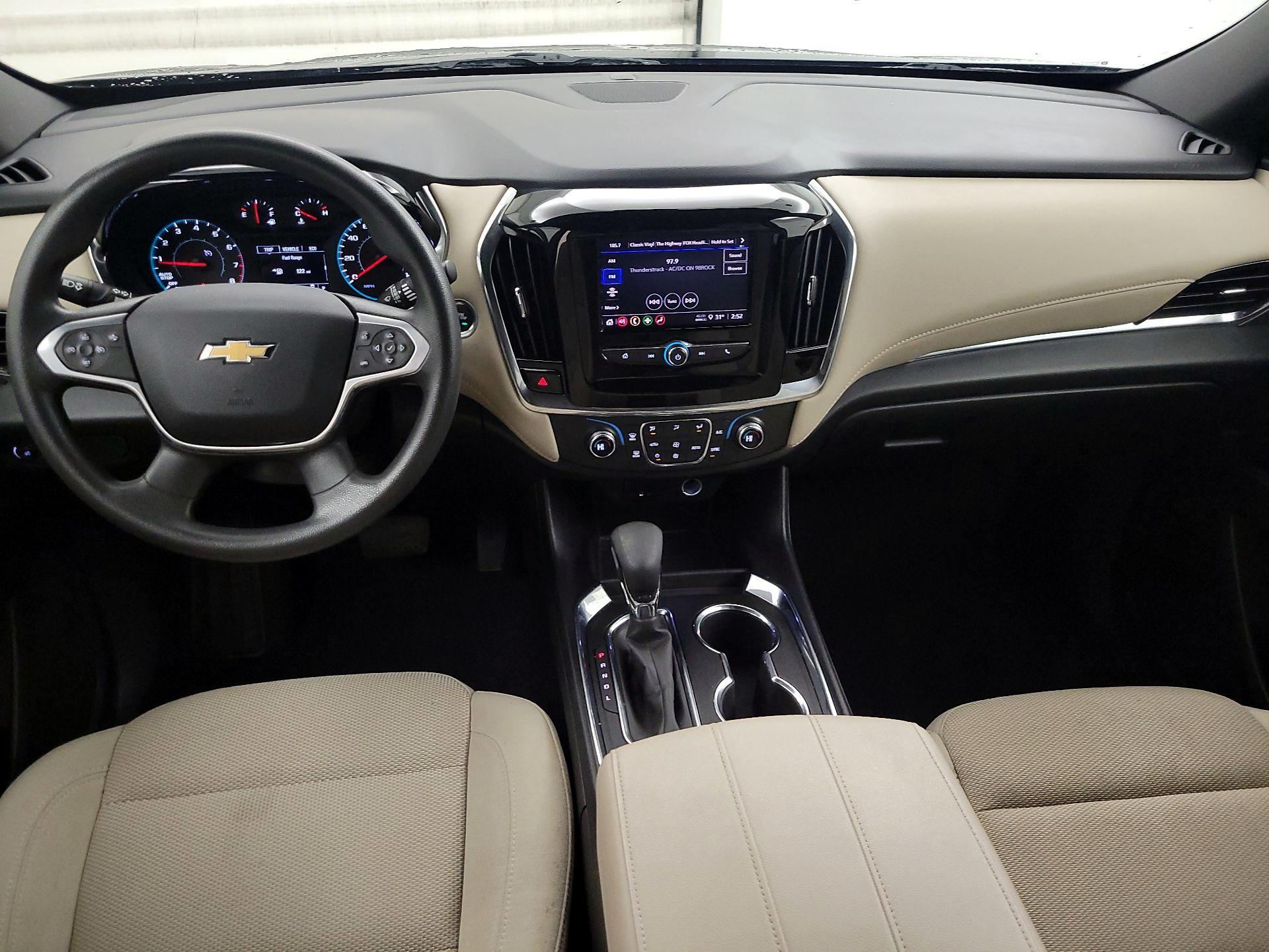 Thumbnail: 2023 Chevrolet Traverse - 9