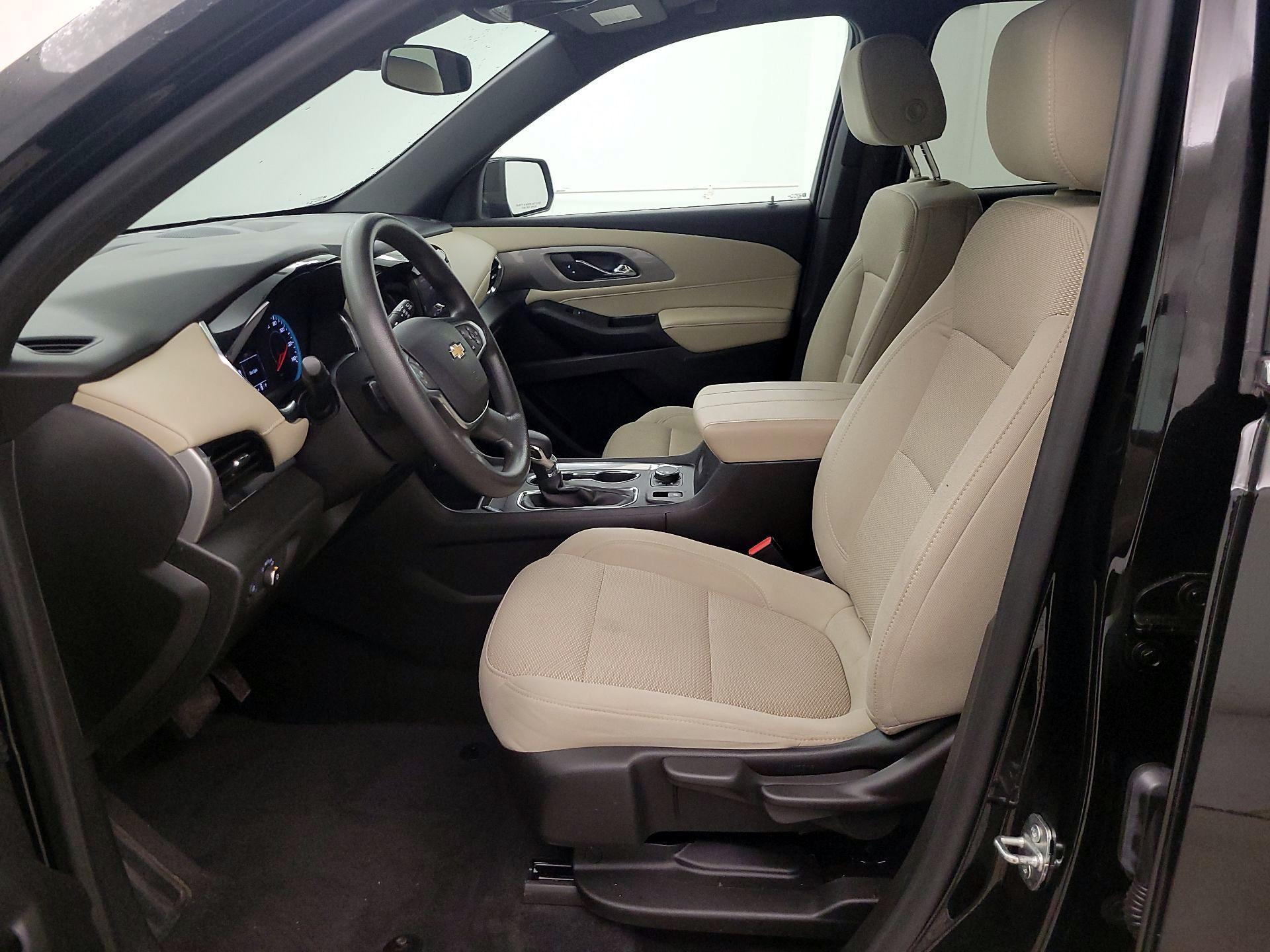 Thumbnail: 2023 Chevrolet Traverse - 11