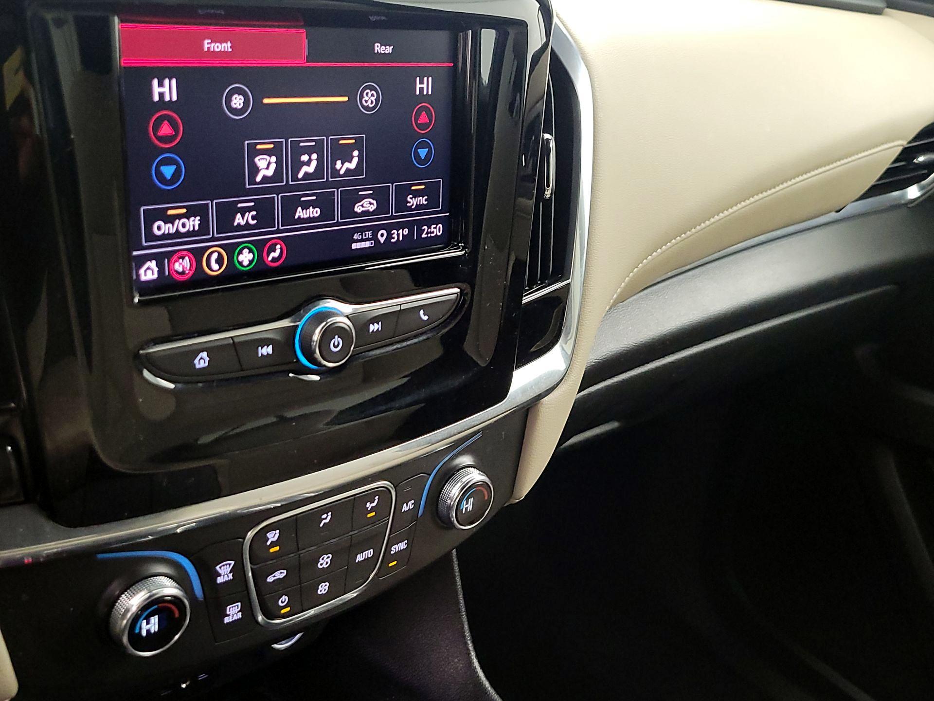 Thumbnail: 2023 Chevrolet Traverse - 16