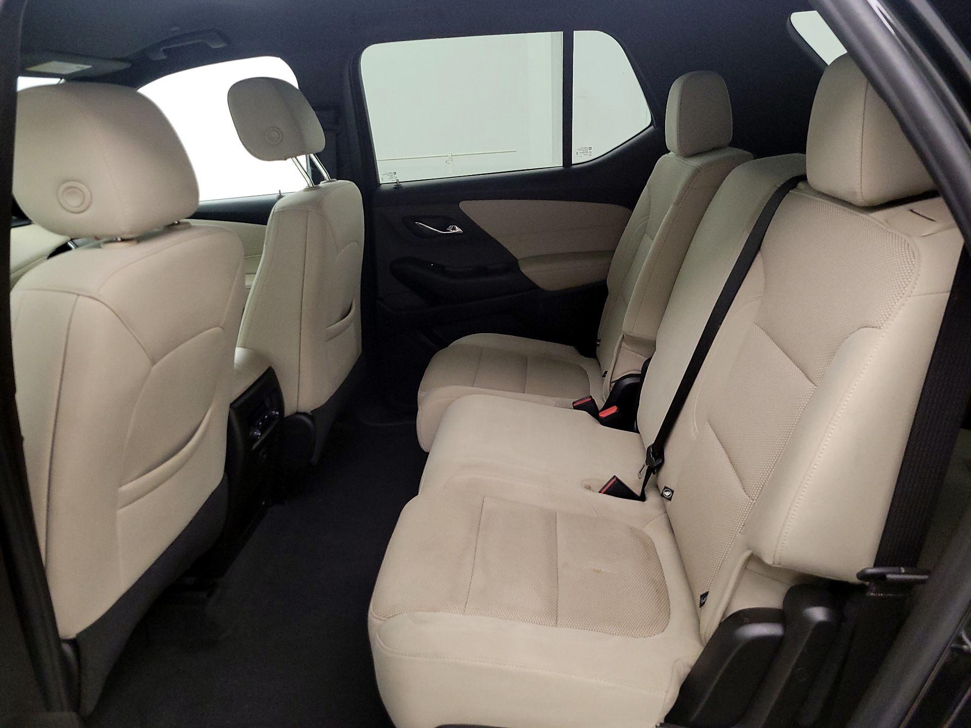 Thumbnail: 2023 Chevrolet Traverse - 19