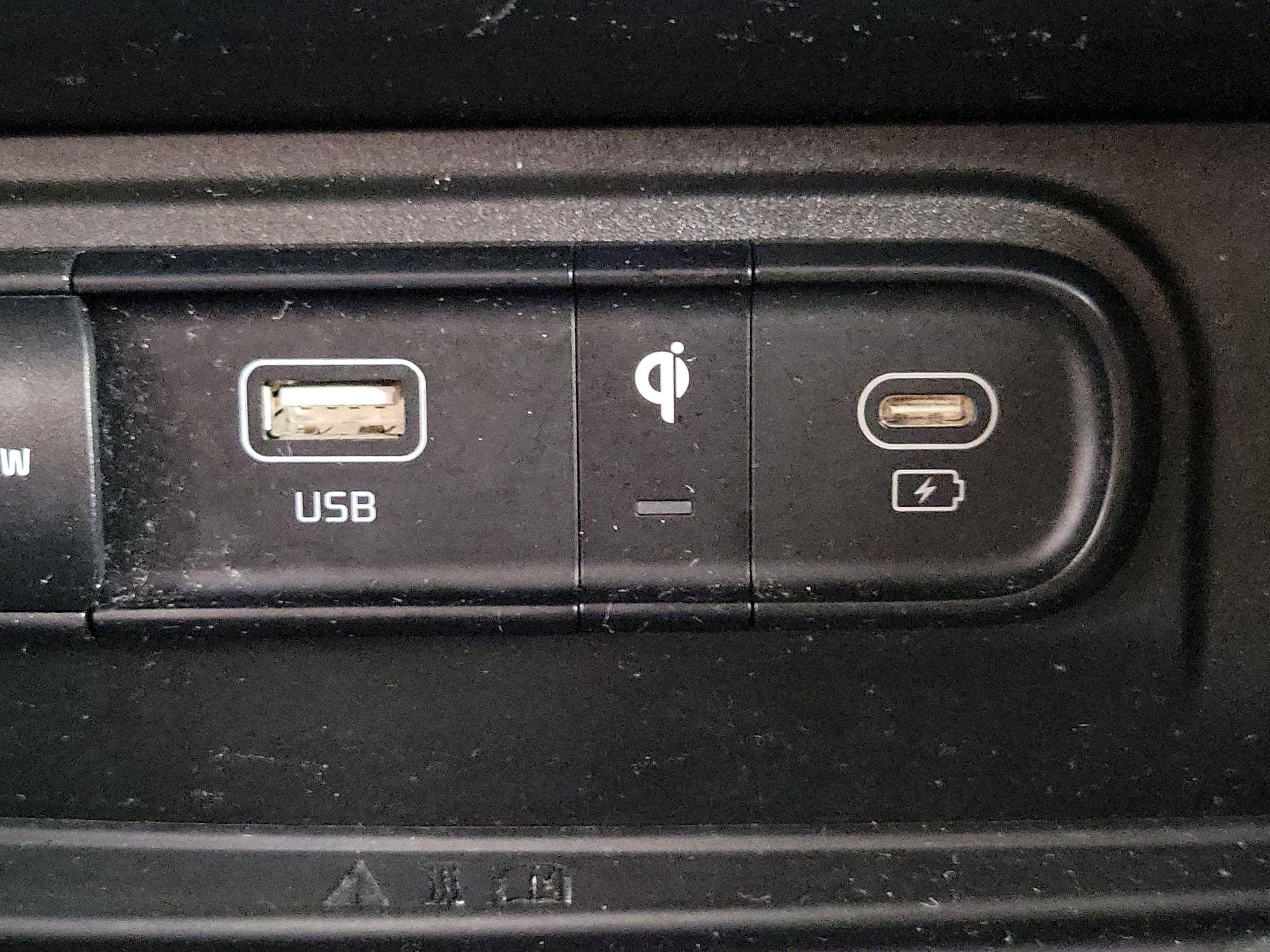 Thumbnail: 2023 Kia Sportage - 19