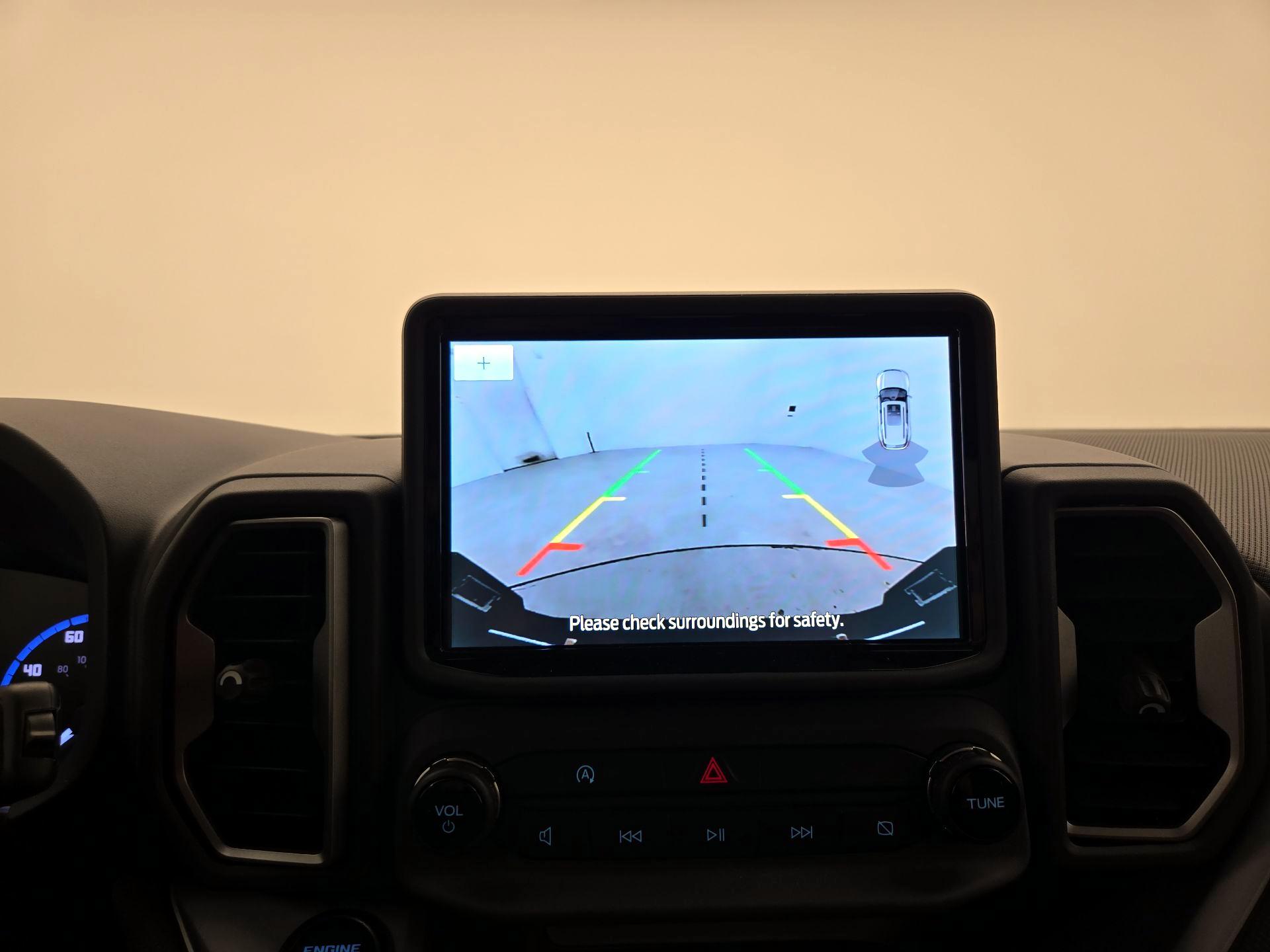 Thumbnail: 2022 Ford Bronco Sport - 15