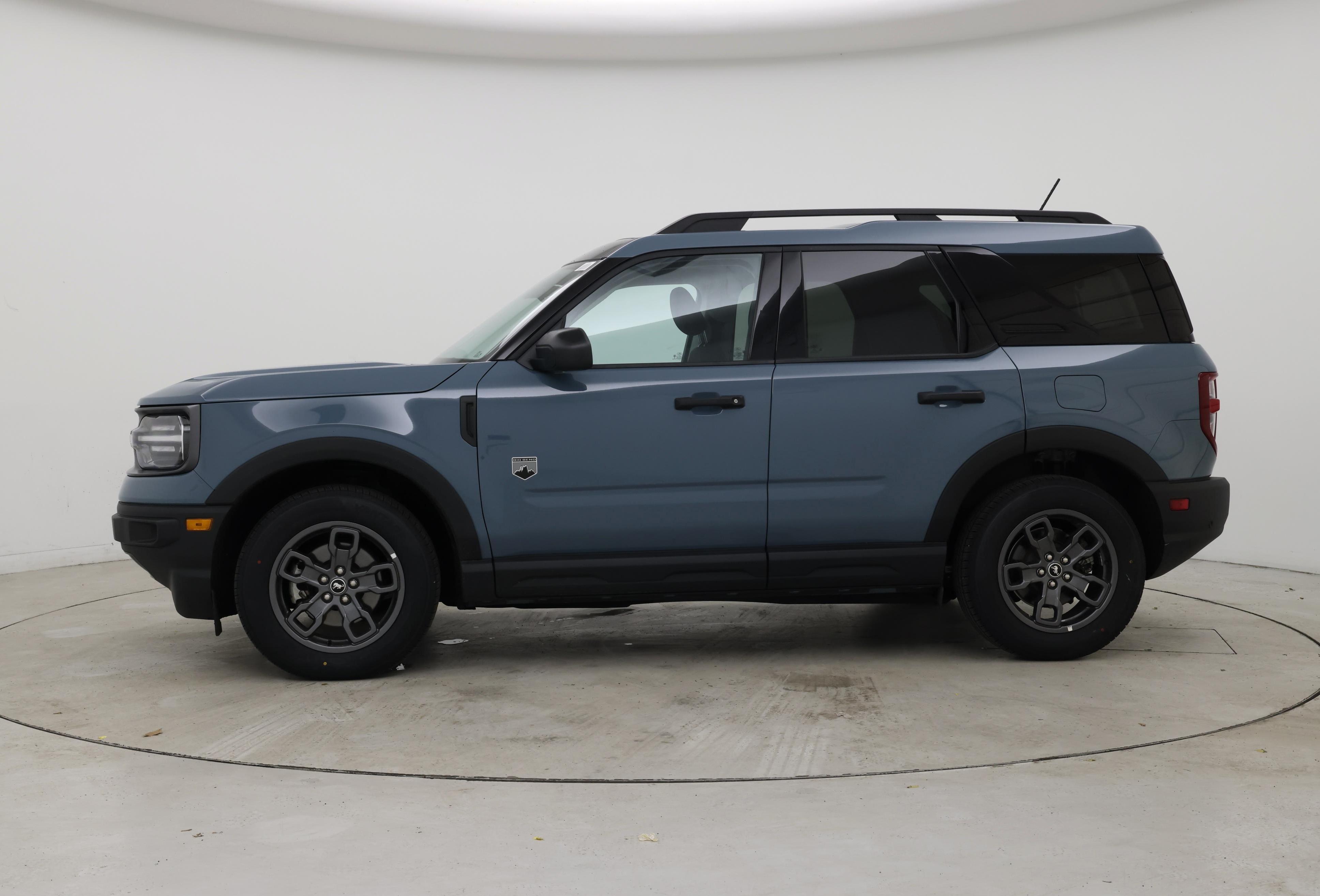 Thumbnail: 2022 Ford Bronco Sport - 3