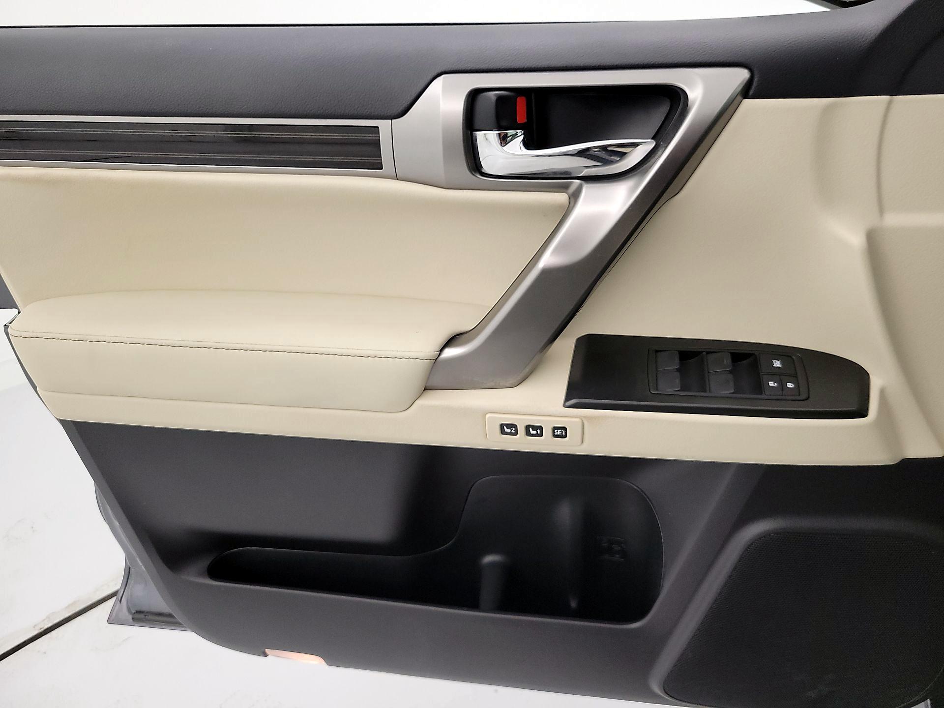 Thumbnail: 2022 Lexus GX - 12