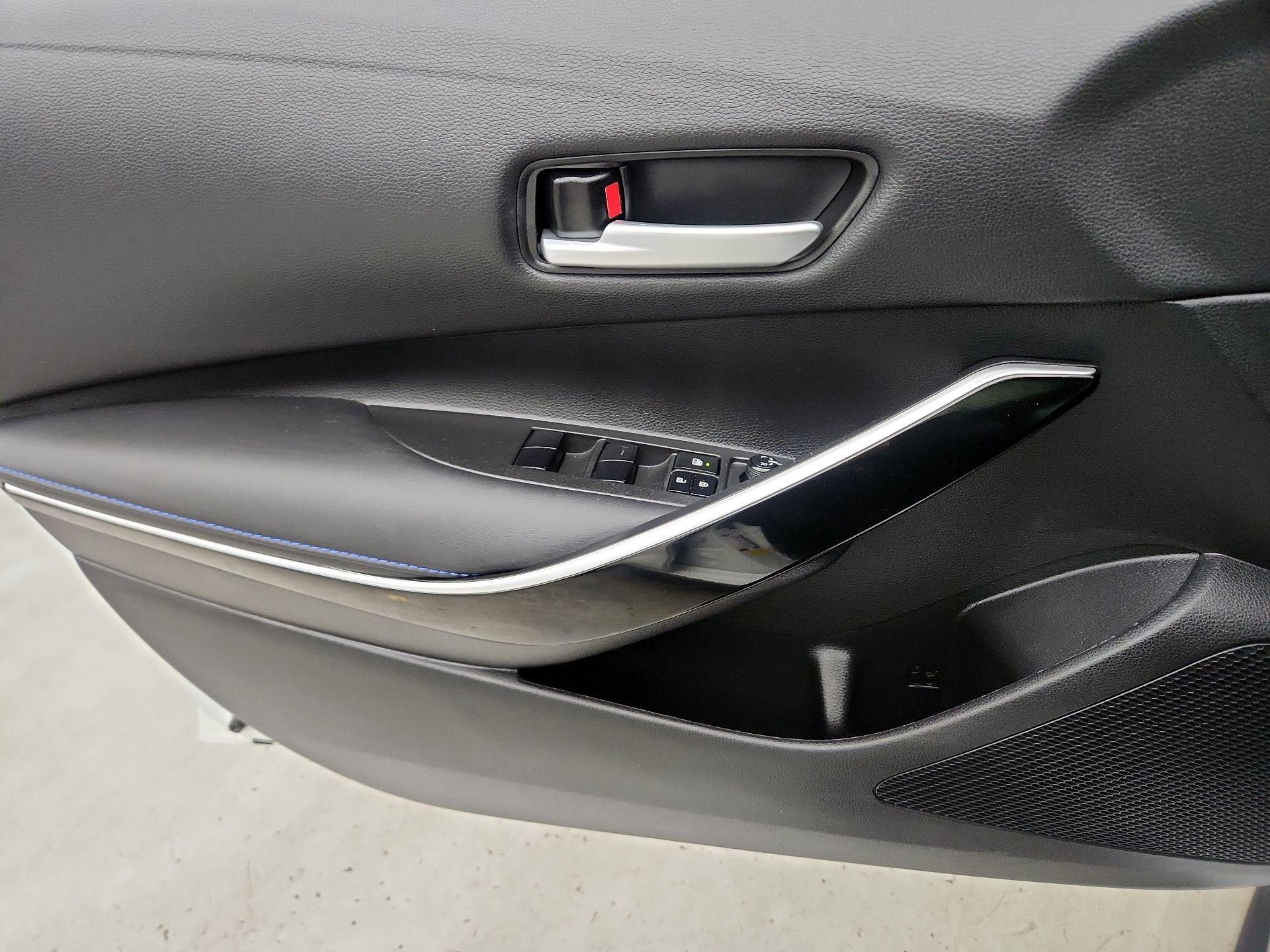 Thumbnail: 2021 Toyota Corolla - 12