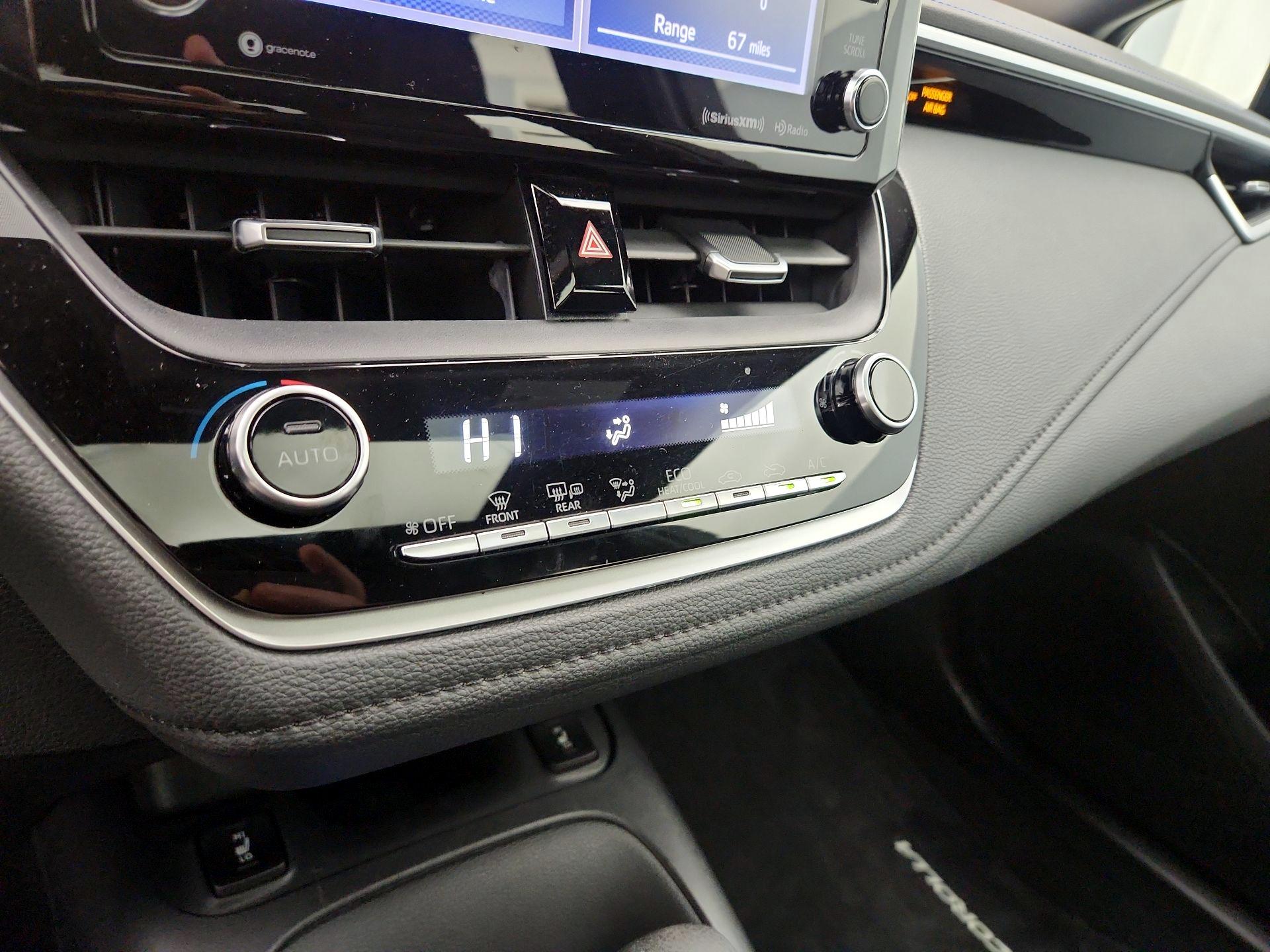 Thumbnail: 2021 Toyota Corolla - 16