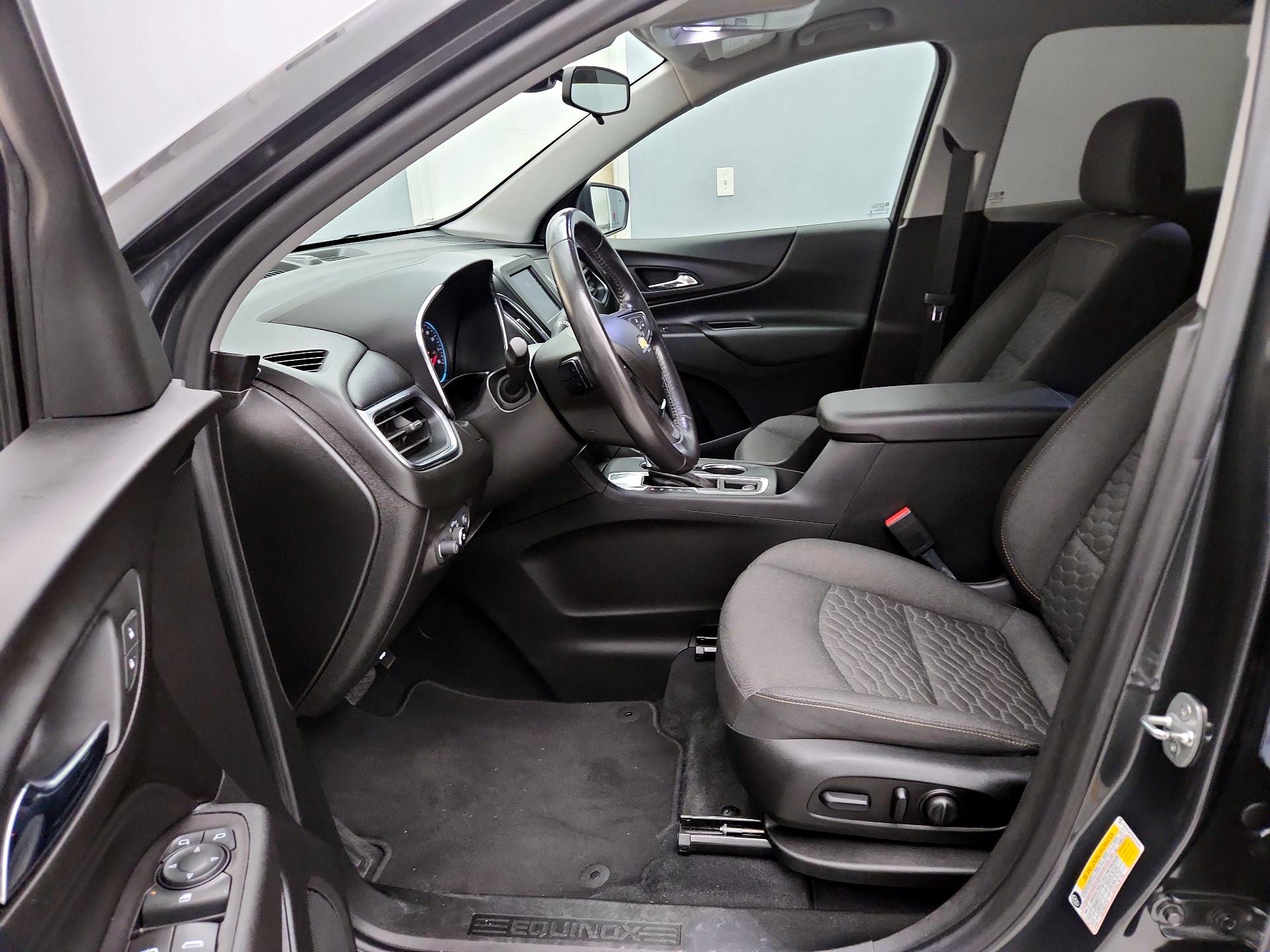 Thumbnail: 2020 Chevrolet Equinox - 11