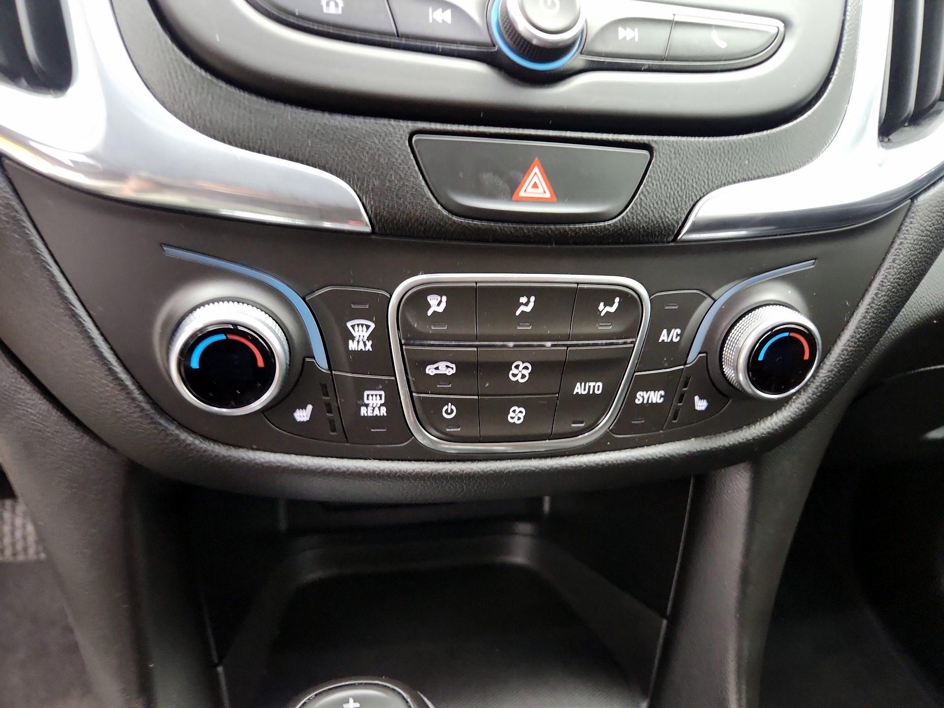 Thumbnail: 2020 Chevrolet Equinox - 16