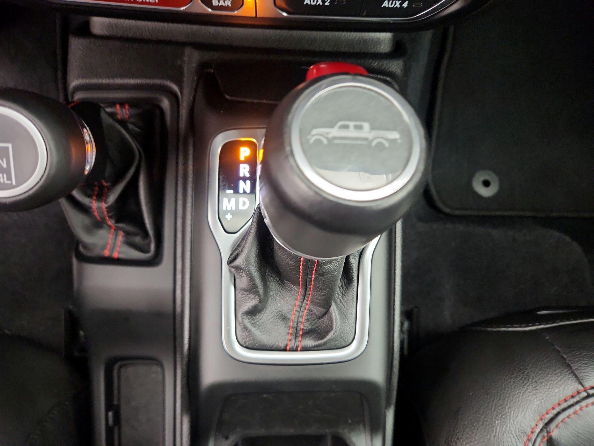 Thumbnail: 2021 Jeep Gladiator - 18