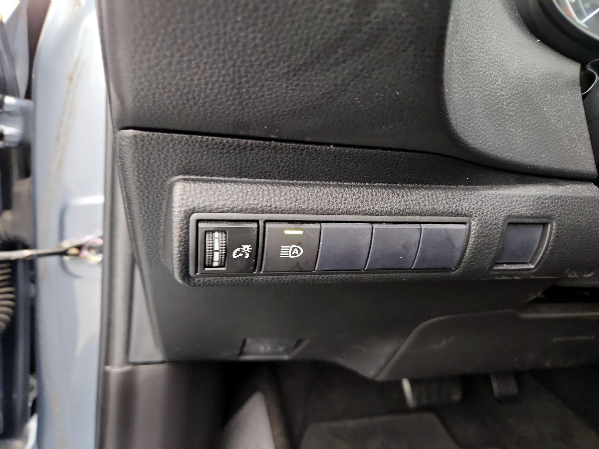 Thumbnail: 2021 Toyota Corolla - 13