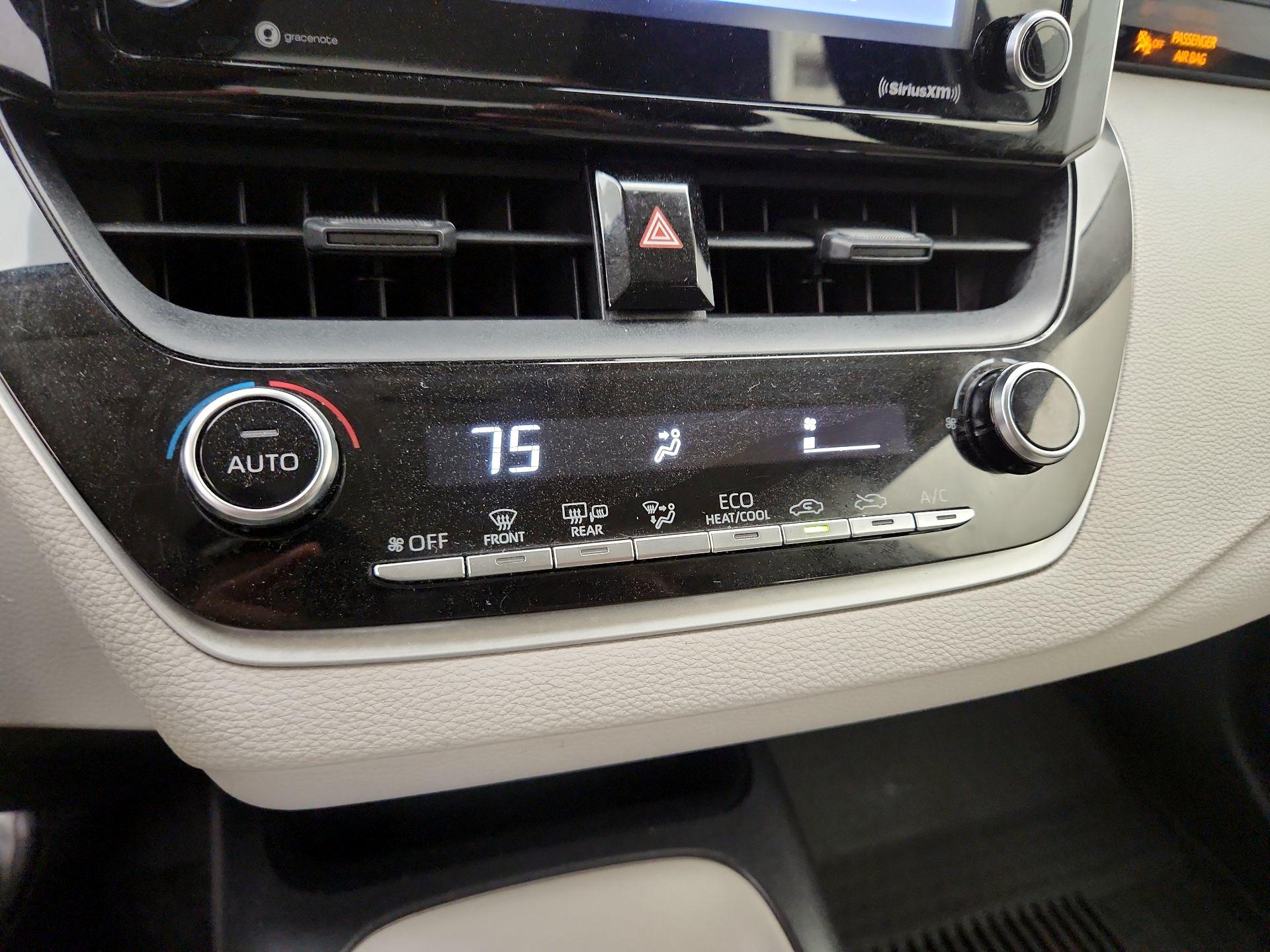 Thumbnail: 2021 Toyota Corolla - 16