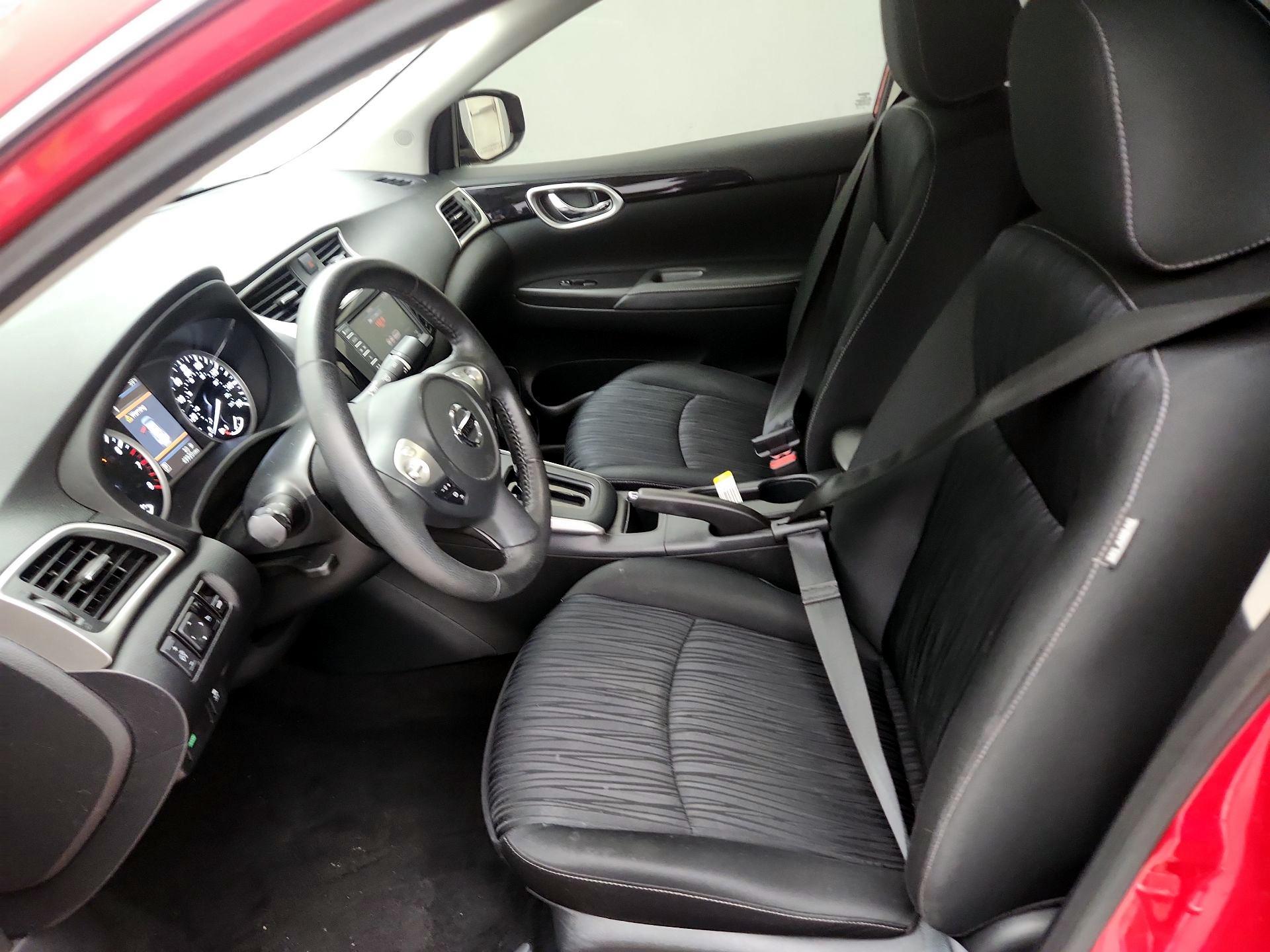 Thumbnail: 2019 Nissan Sentra - 11