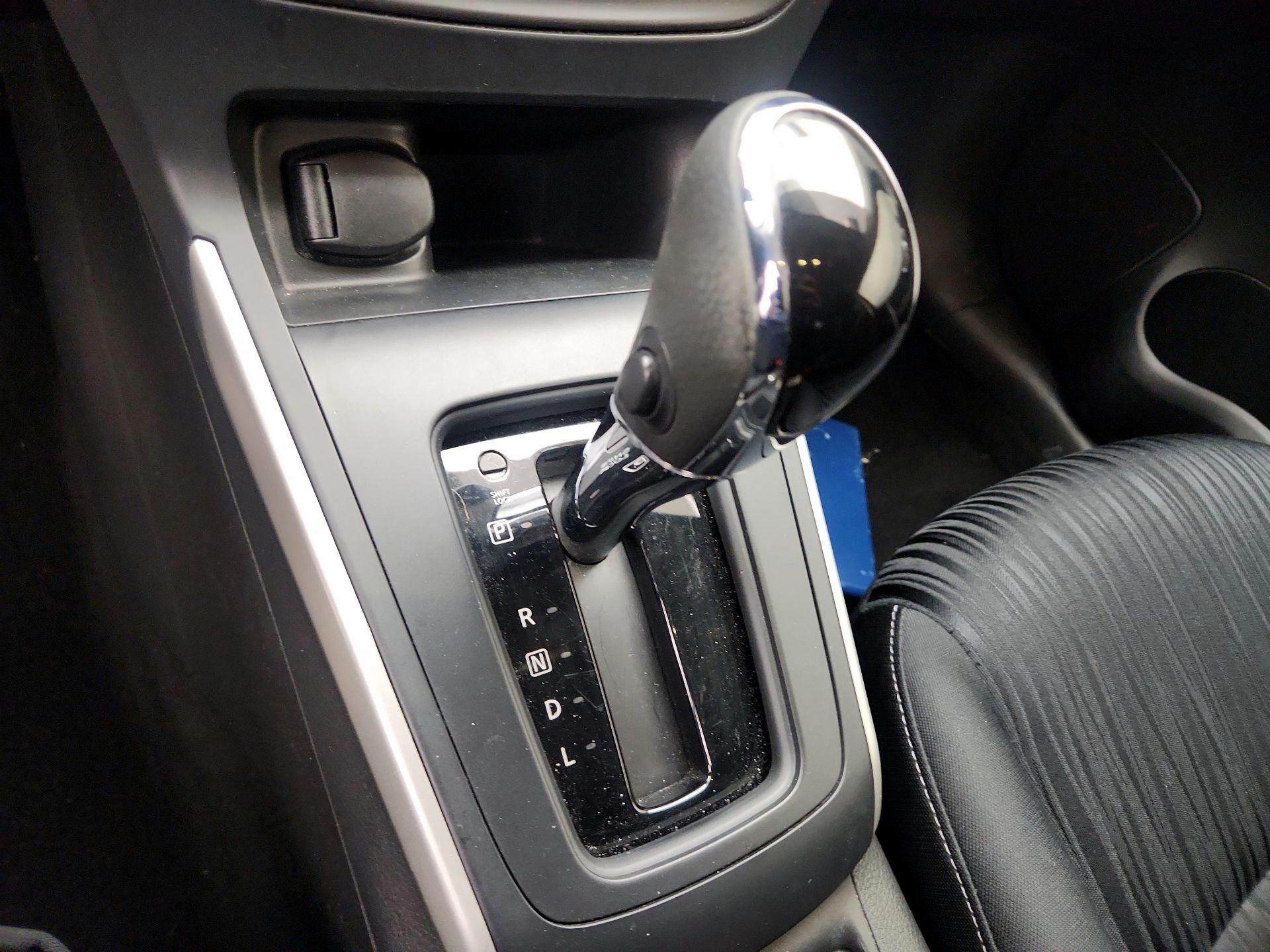 Thumbnail: 2019 Nissan Sentra - 17