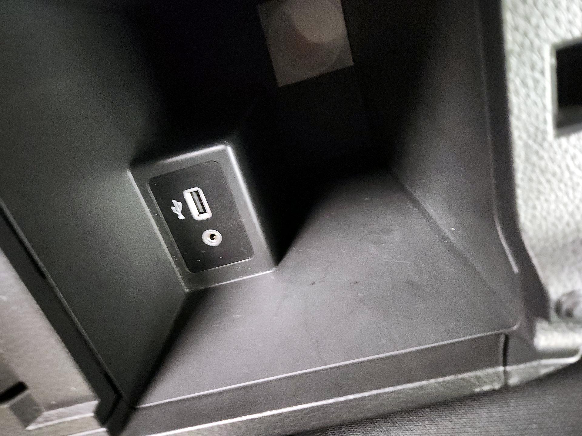 Thumbnail: 2019 Nissan Sentra - 18