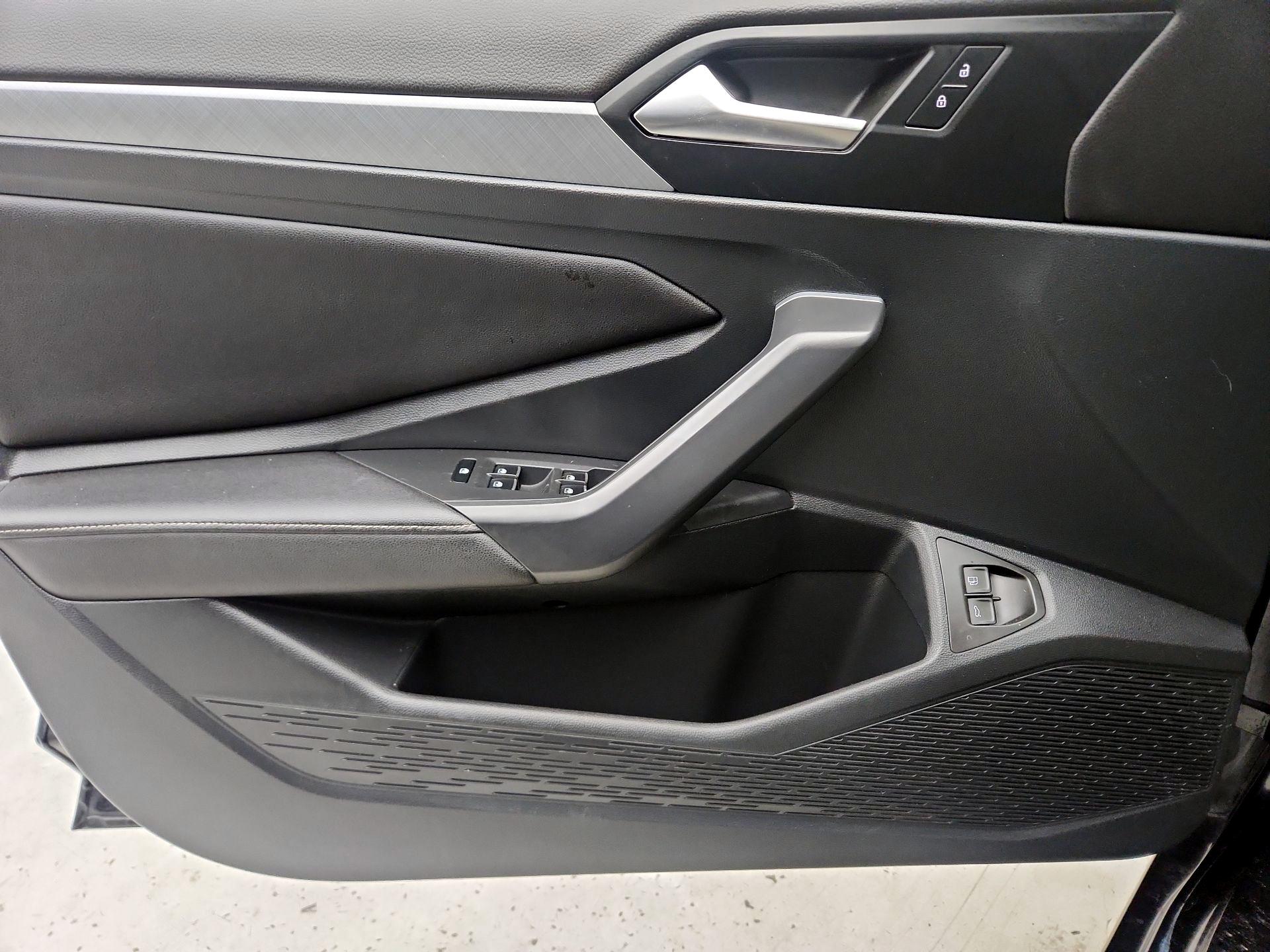 Thumbnail: 2022 Volkswagen Jetta - 12