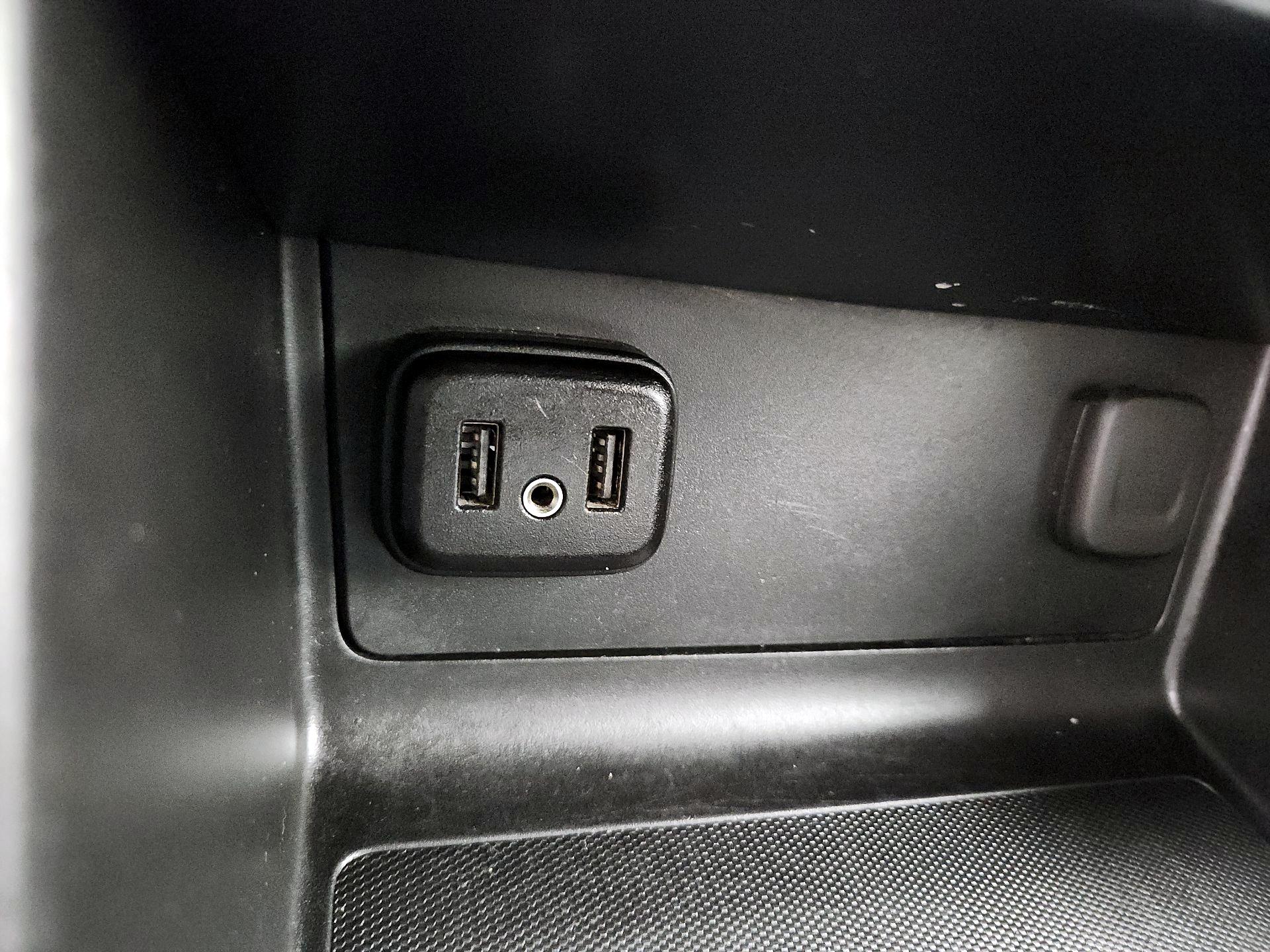 Thumbnail: 2021 Chevrolet Colorado - 18