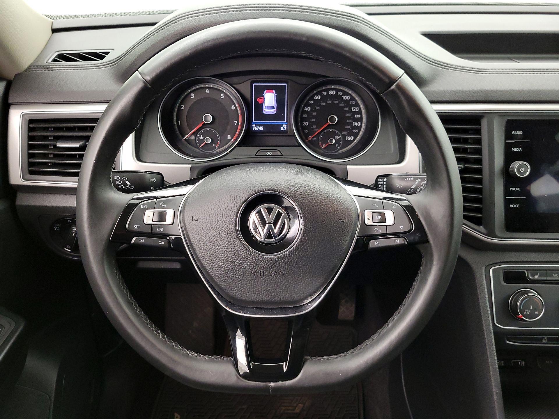 Thumbnail: 2018 Volkswagen Atlas - 10