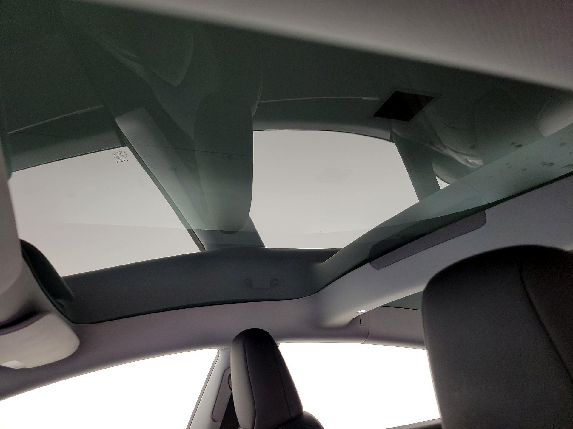 Thumbnail: 2025 Tesla Model 3 - 18