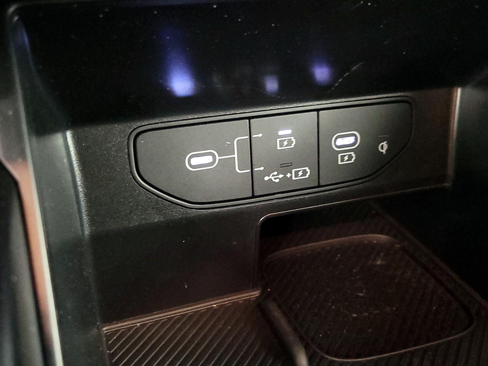 Thumbnail: 2024 Kia Sorento - 19