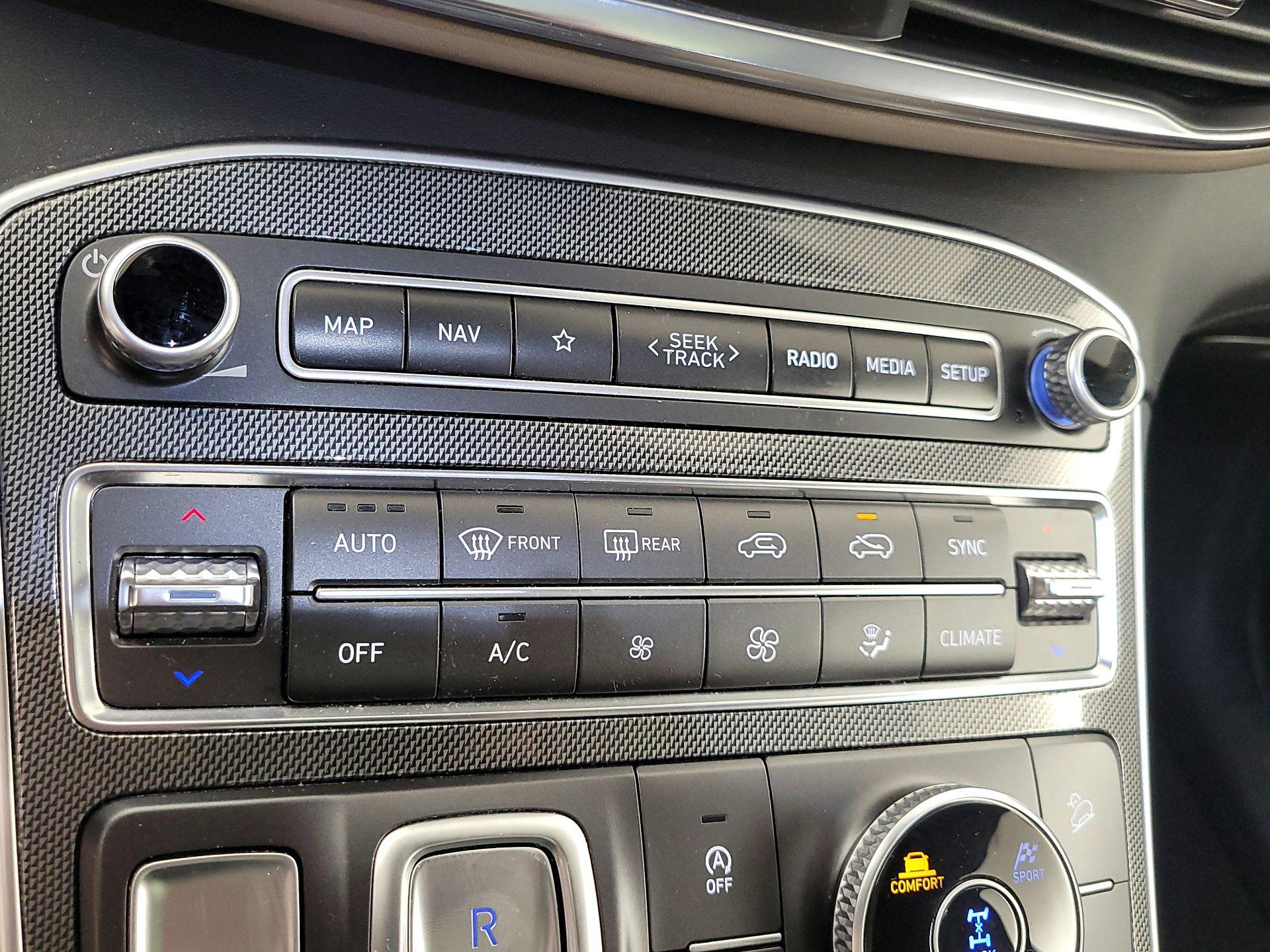 Thumbnail: 2023 Hyundai Santa Fe - 17