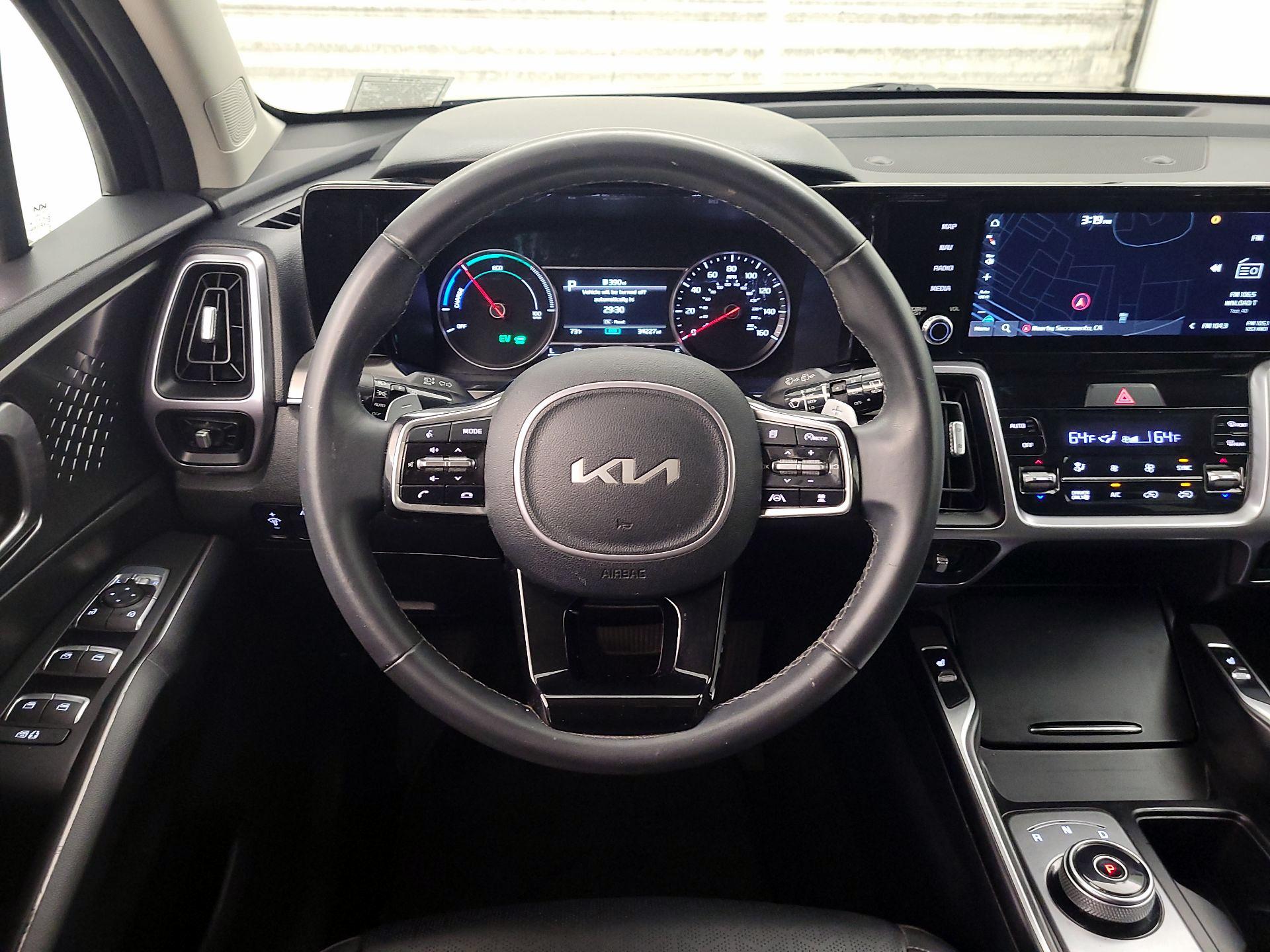 Thumbnail: 2023 Kia Sorento - 10