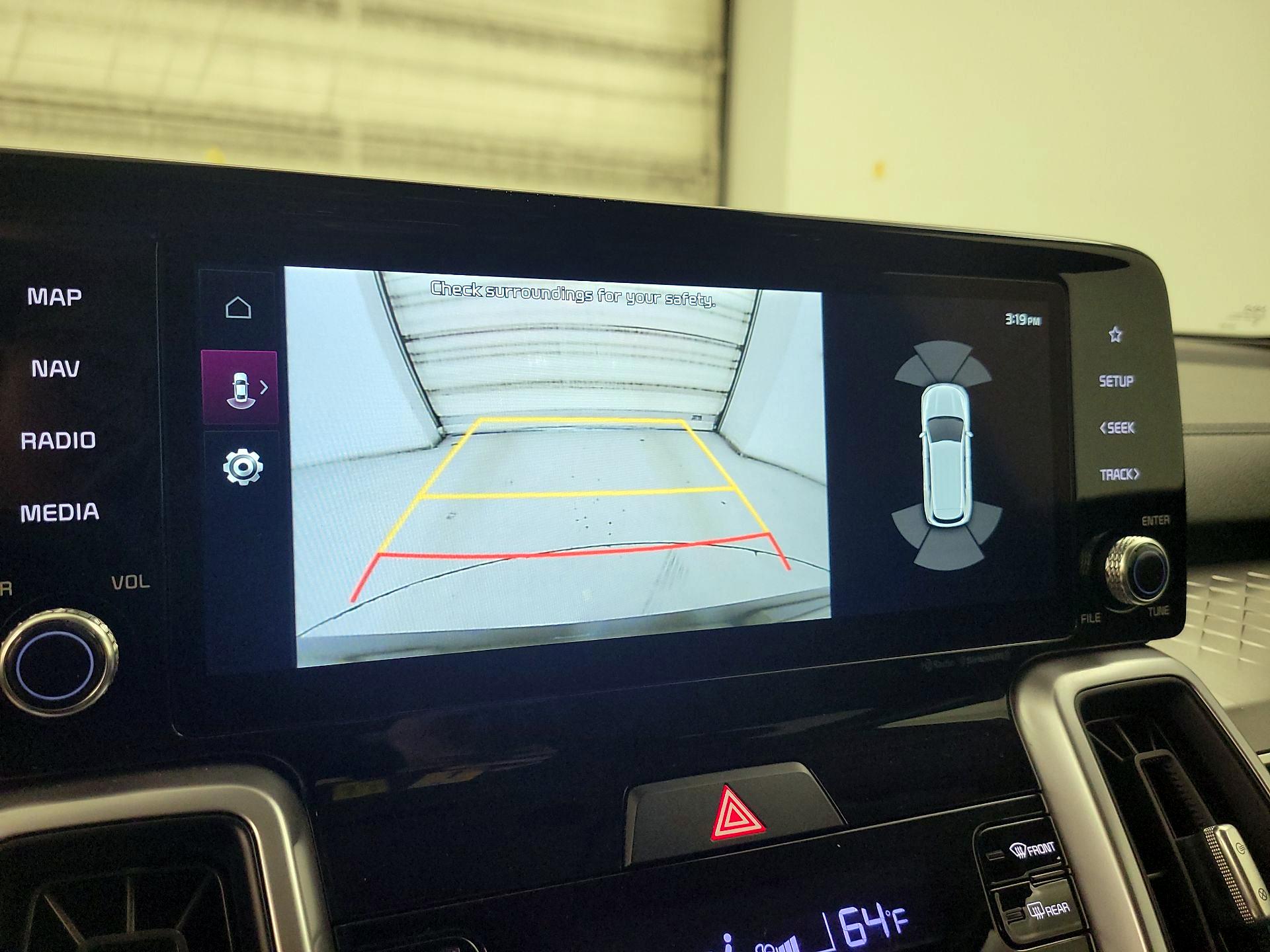 Thumbnail: 2023 Kia Sorento - 15