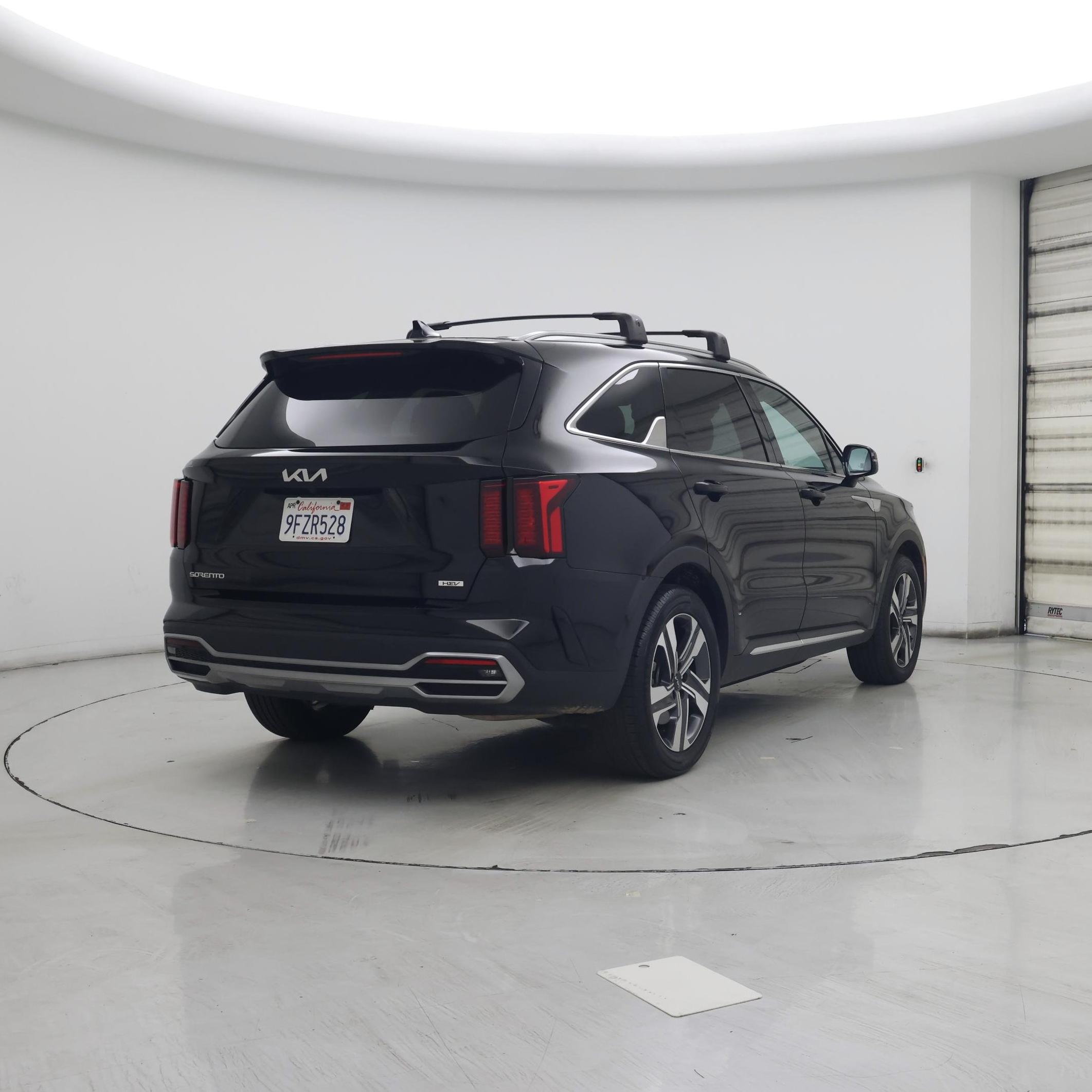 Thumbnail: 2023 Kia Sorento - 8