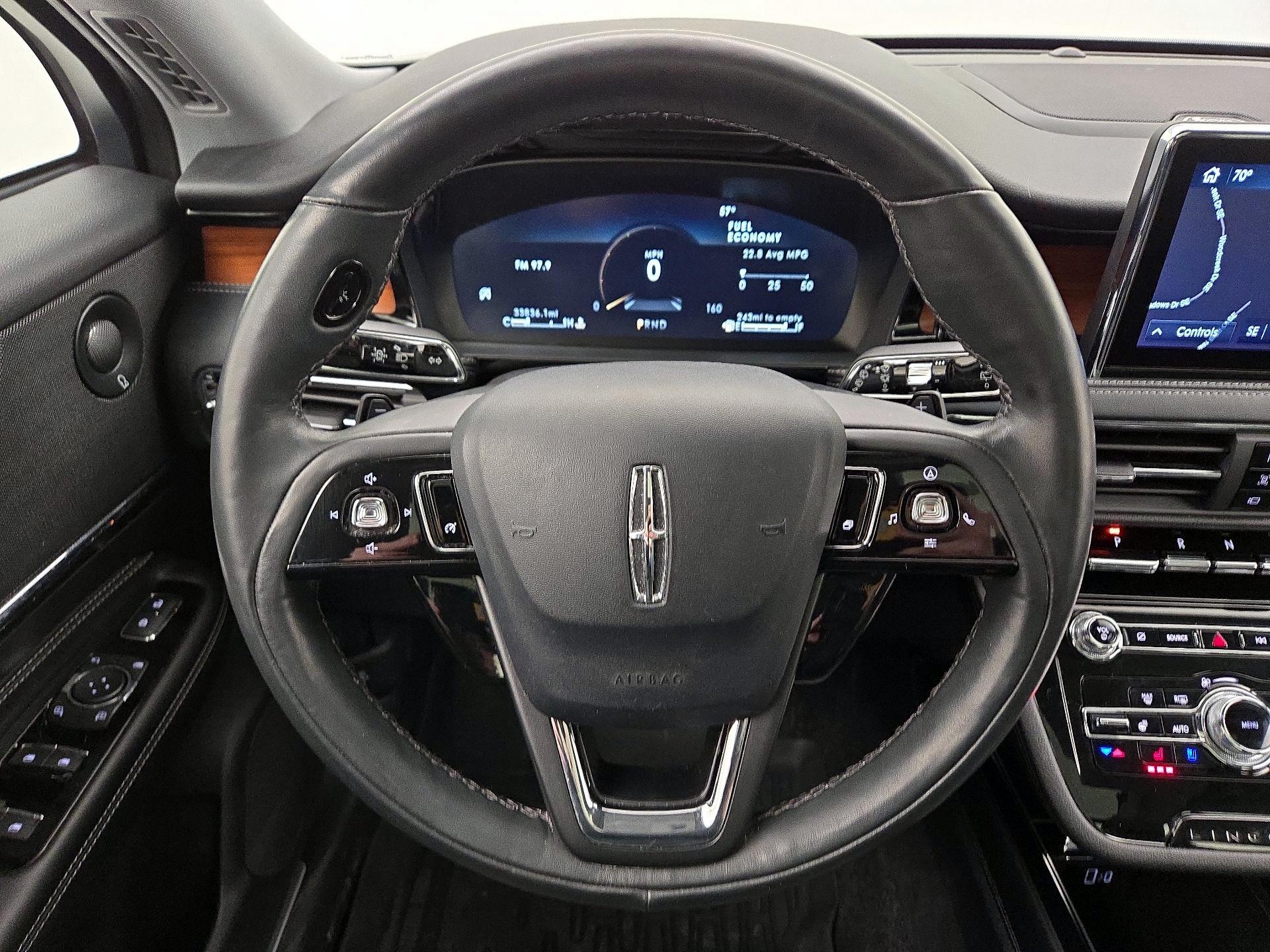 Thumbnail: 2022 Lincoln Corsair - 10