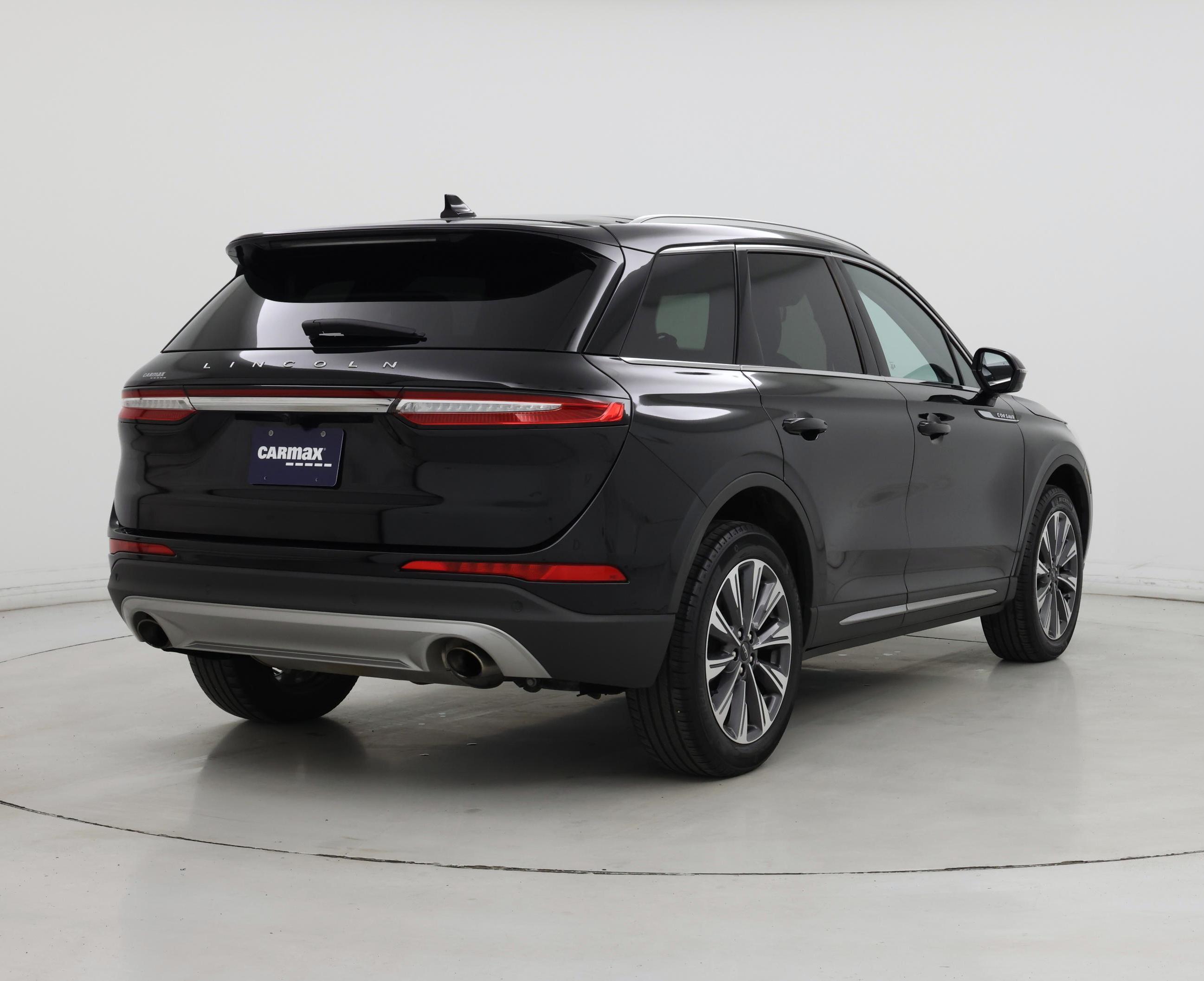 Thumbnail: 2022 Lincoln Corsair - 8