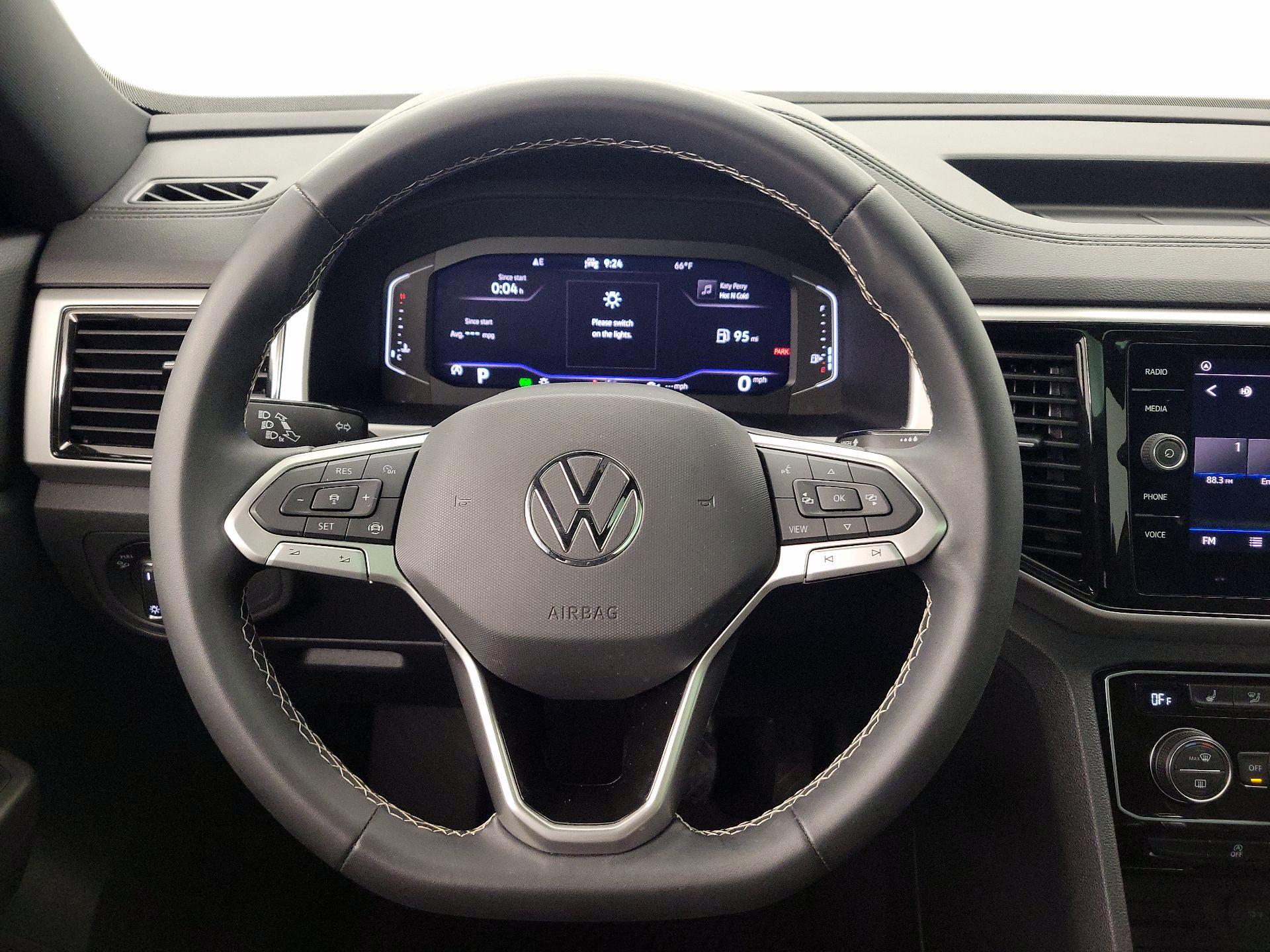 Thumbnail: 2022 Volkswagen Atlas - 10