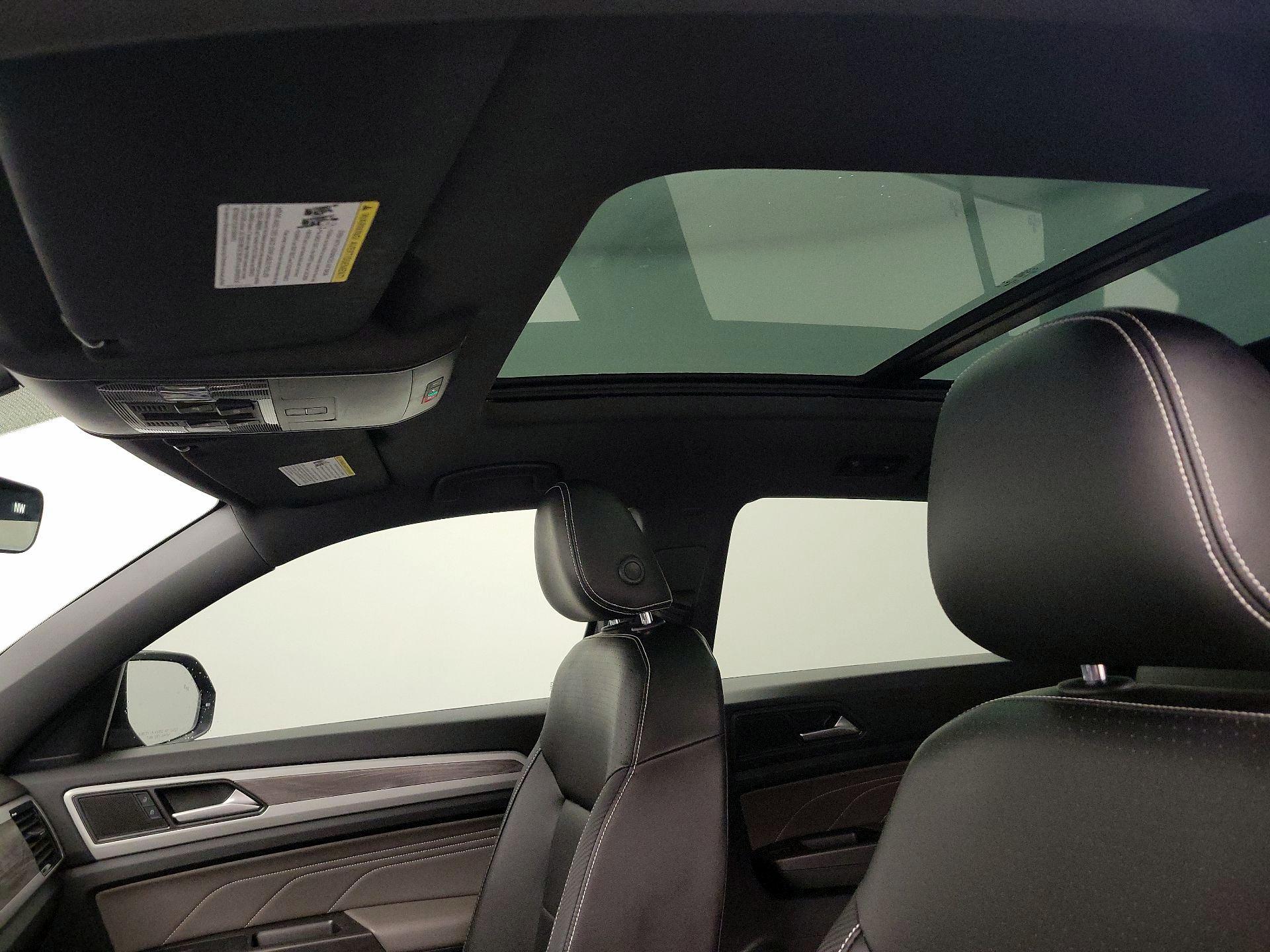 Thumbnail: 2022 Volkswagen Atlas - 19