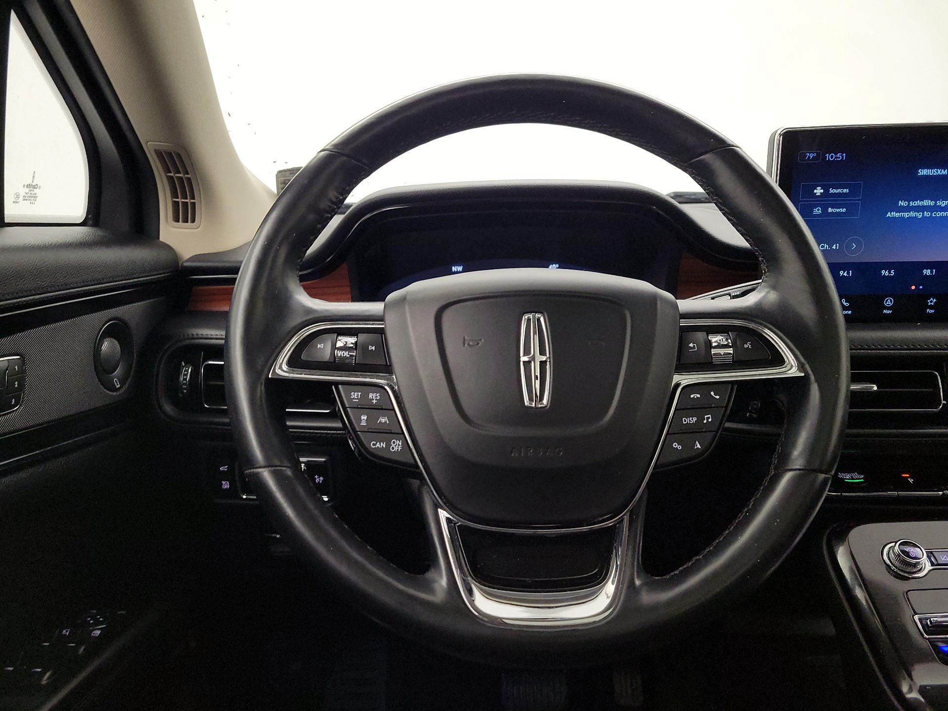 Thumbnail: 2022 Lincoln Nautilus - 10