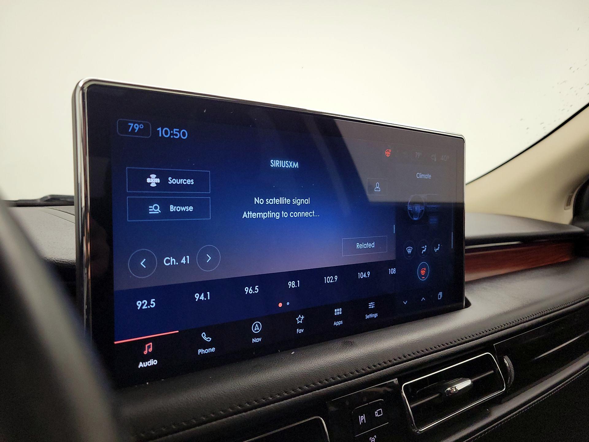 Thumbnail: 2022 Lincoln Nautilus - 16