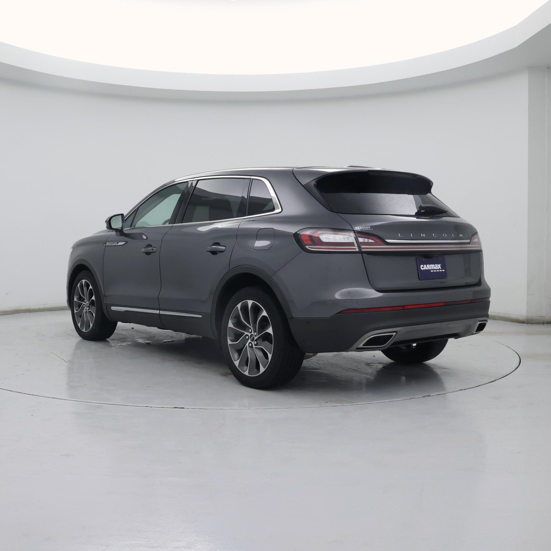 Thumbnail: 2022 Lincoln Nautilus - 2