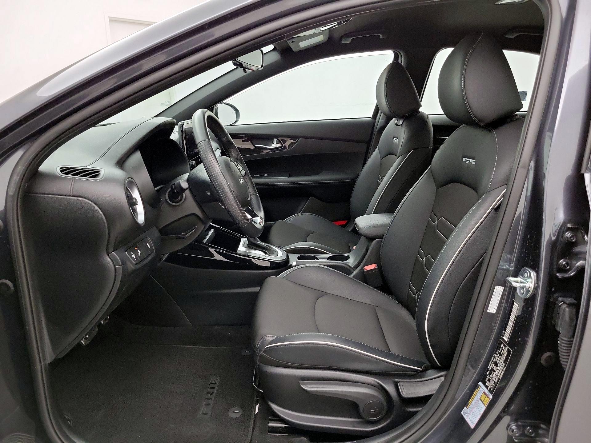 Thumbnail: 2023 Kia Forte - 11