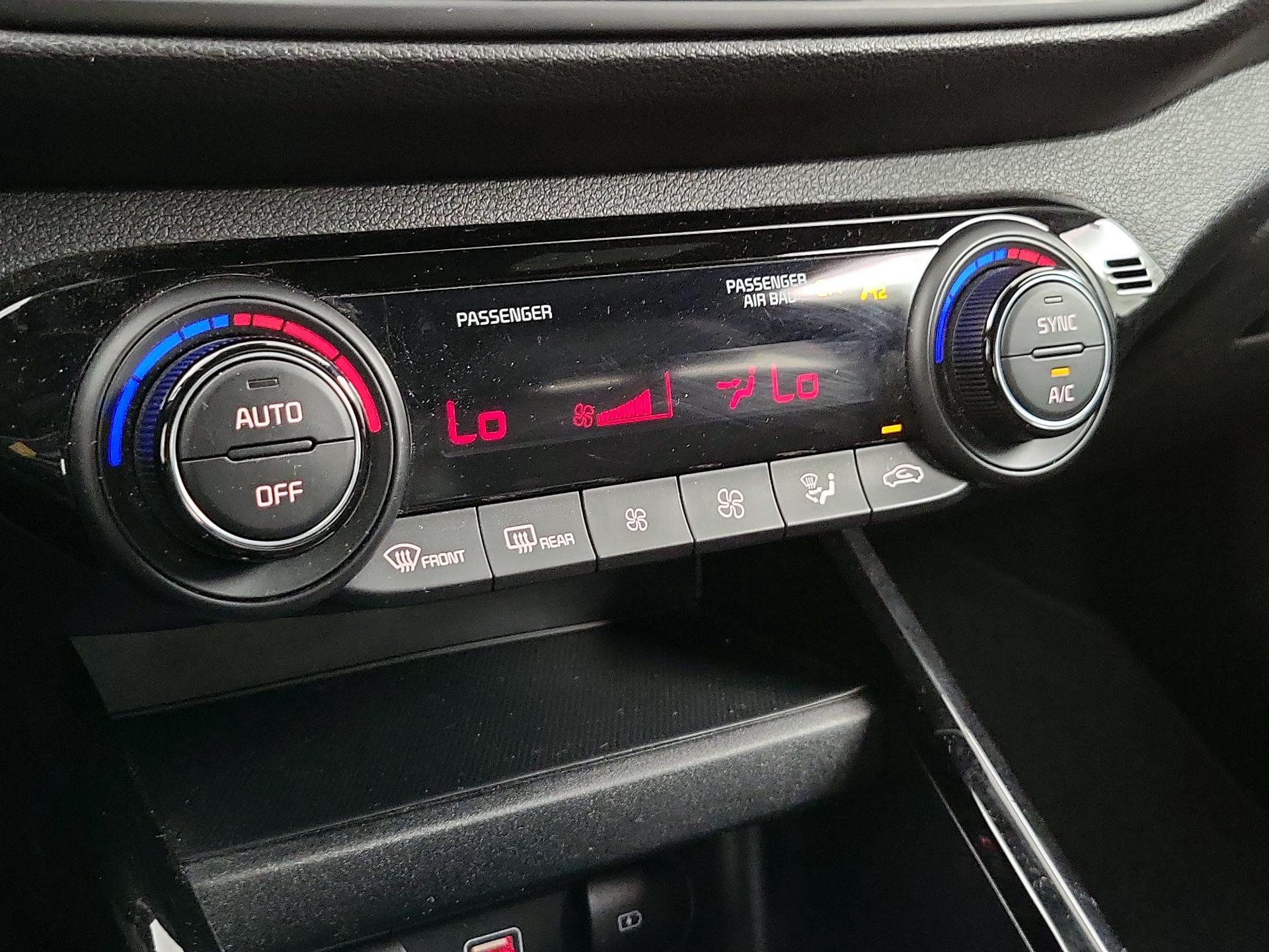 Thumbnail: 2023 Kia Forte - 17