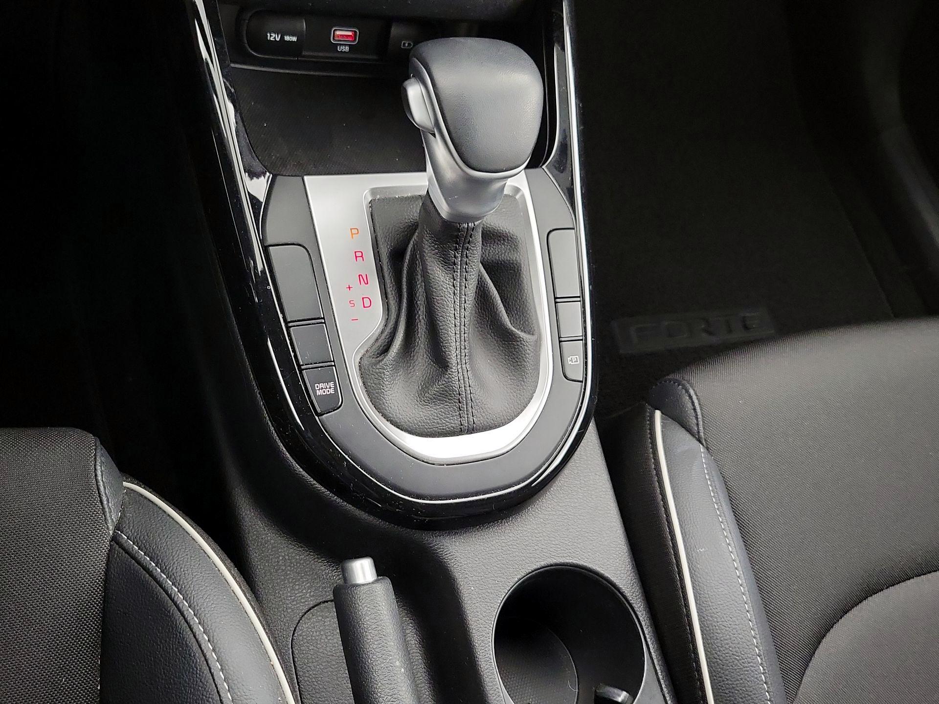 Thumbnail: 2023 Kia Forte - 18