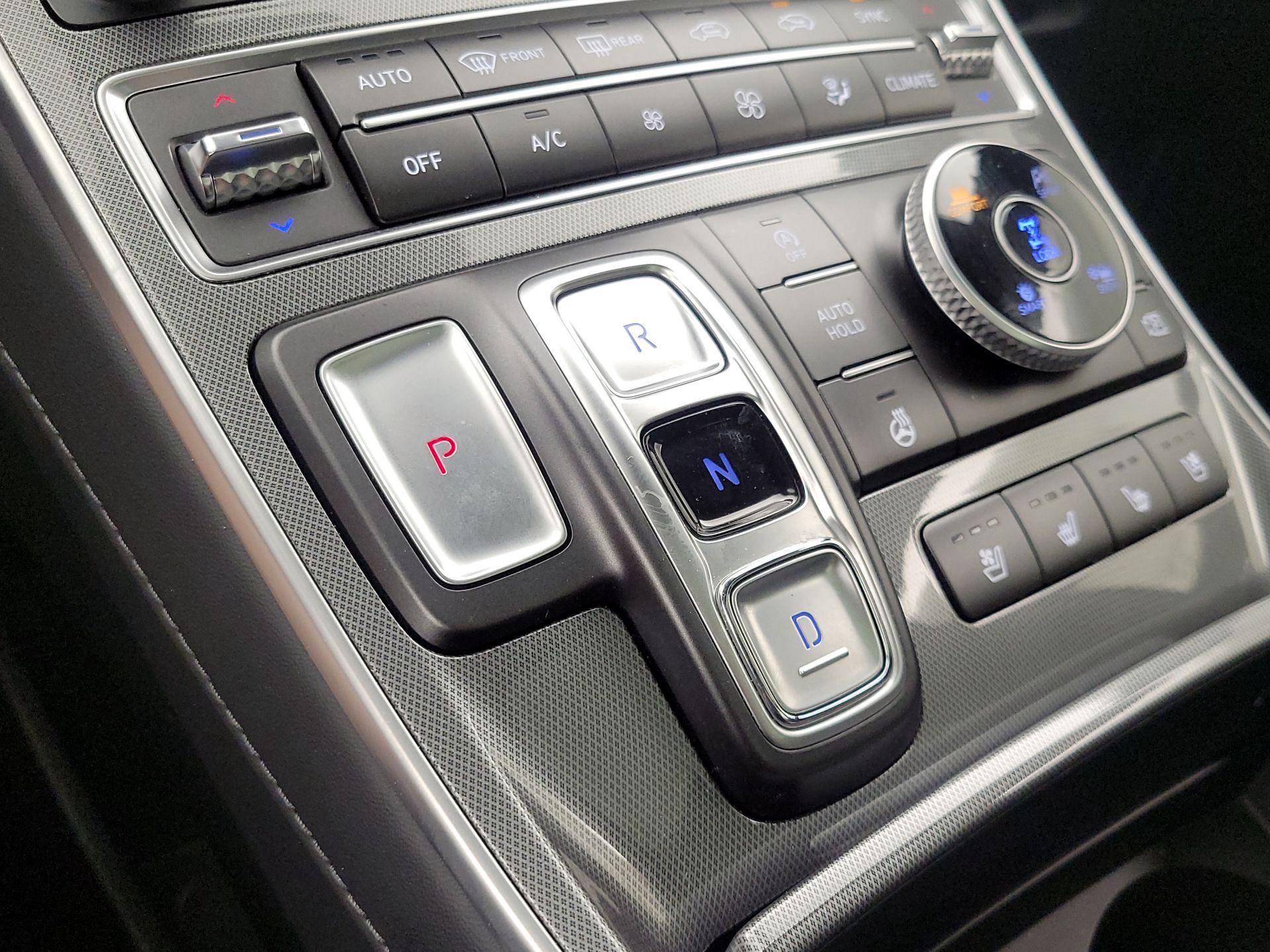 Thumbnail: 2023 Hyundai Santa Fe - 18