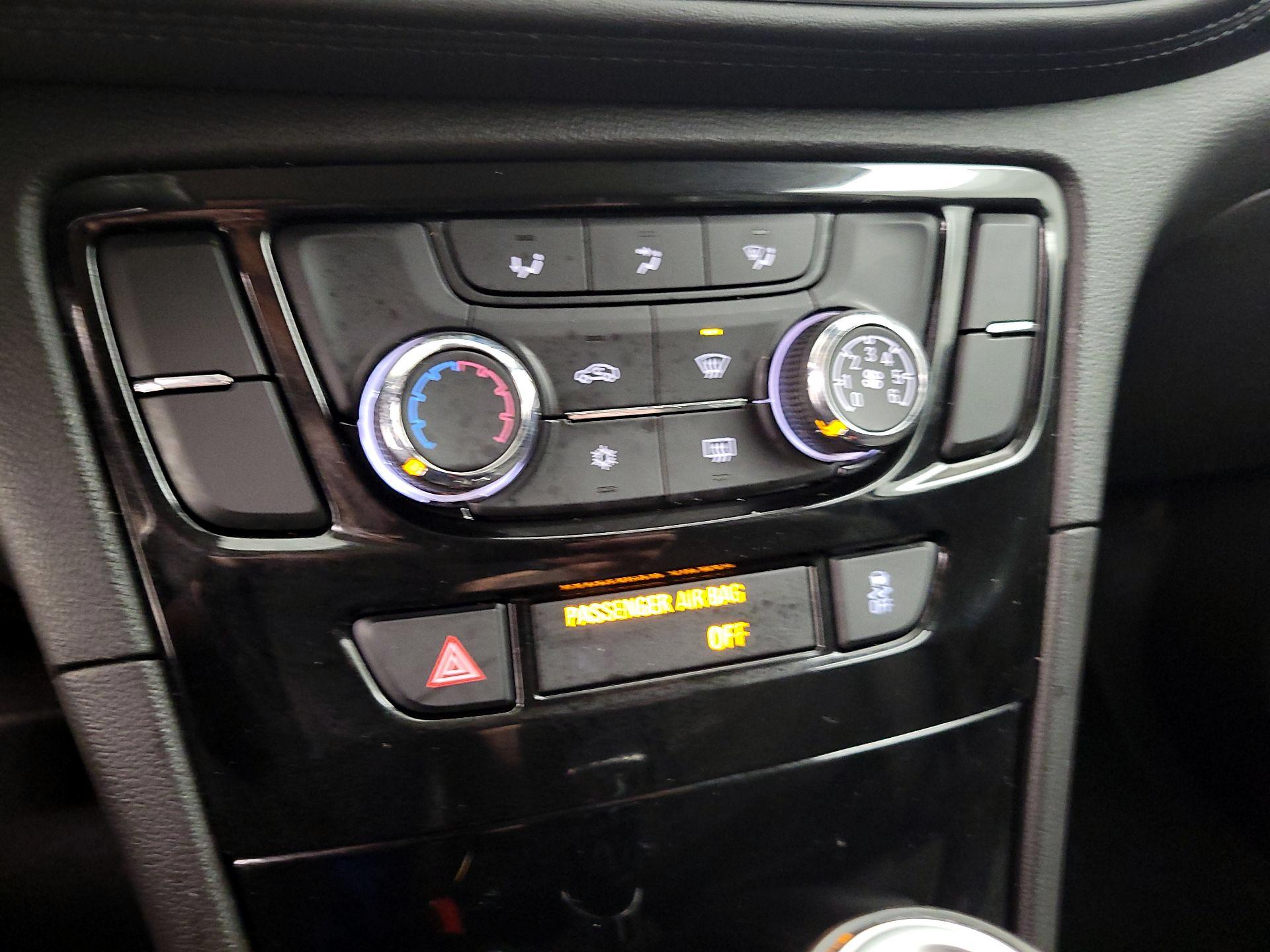 Thumbnail: 2022 Buick Encore - 17