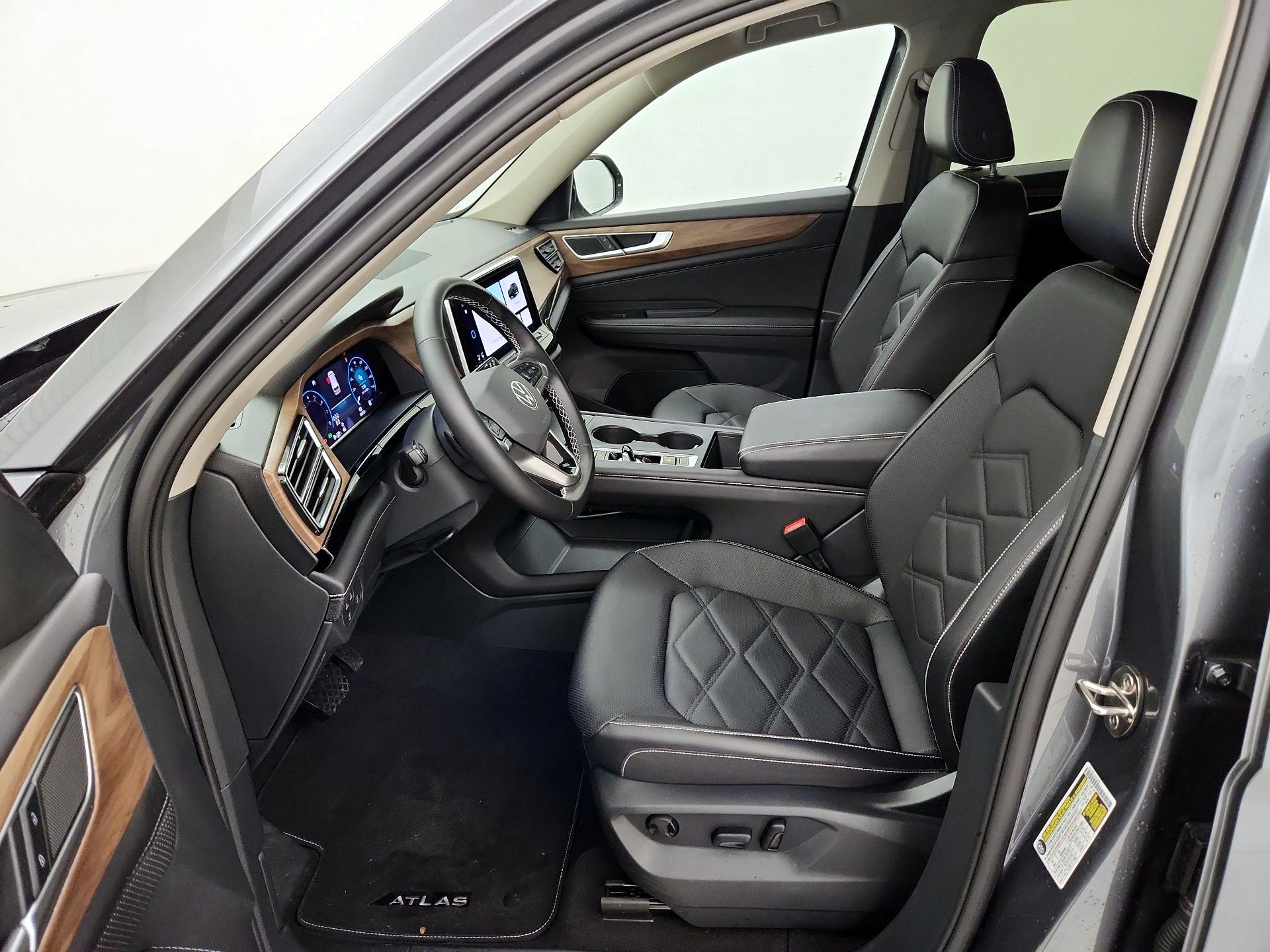 Thumbnail: 2024 Volkswagen Atlas - 11