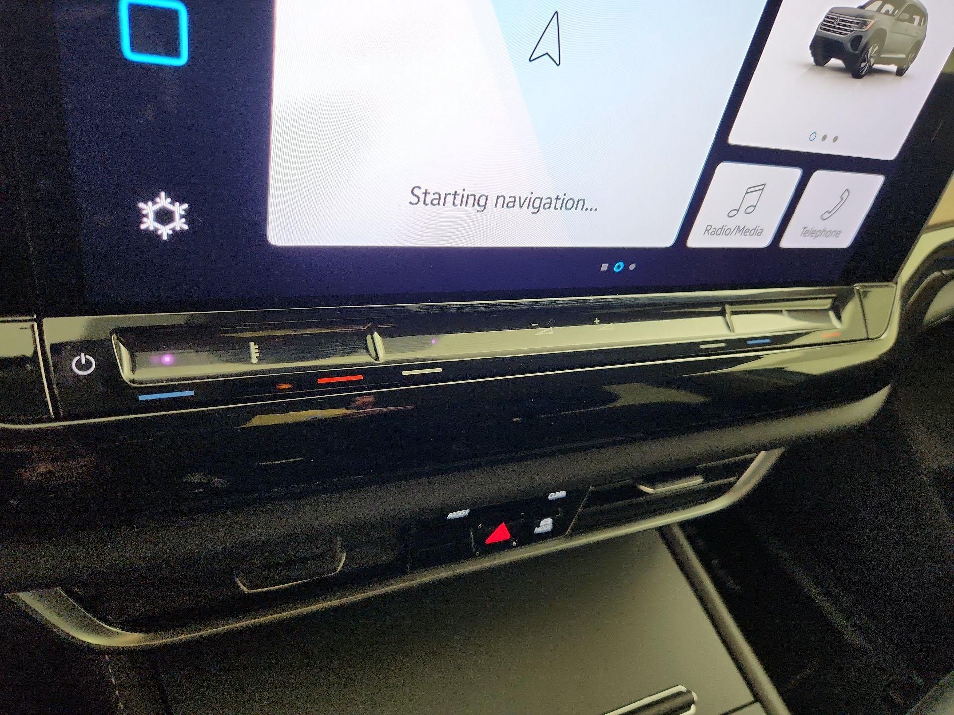 Thumbnail: 2024 Volkswagen Atlas - 16