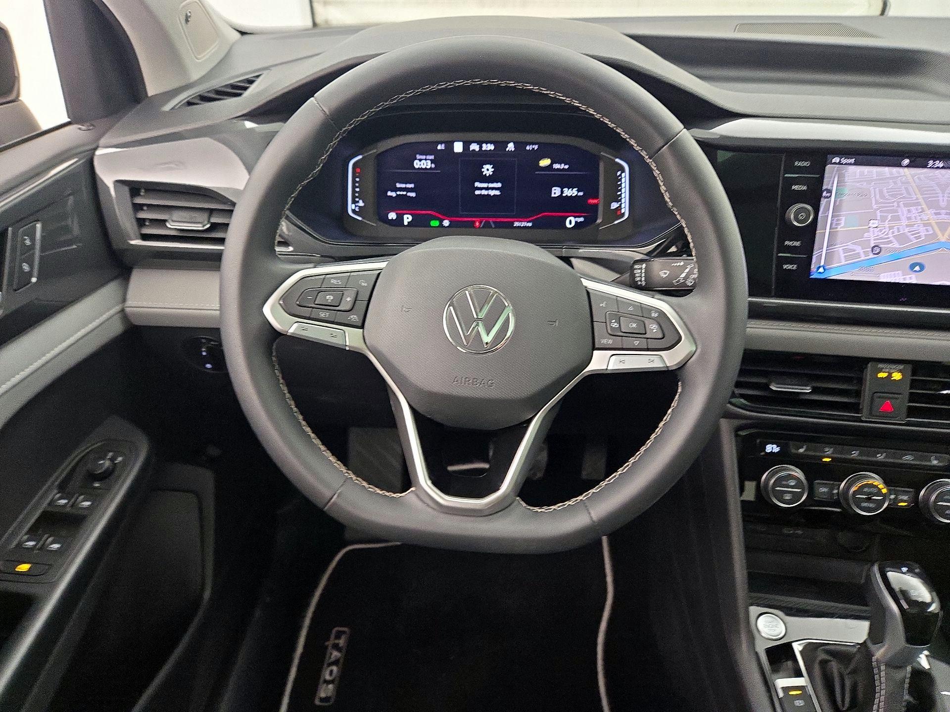 Thumbnail: 2023 Volkswagen Taos - 10