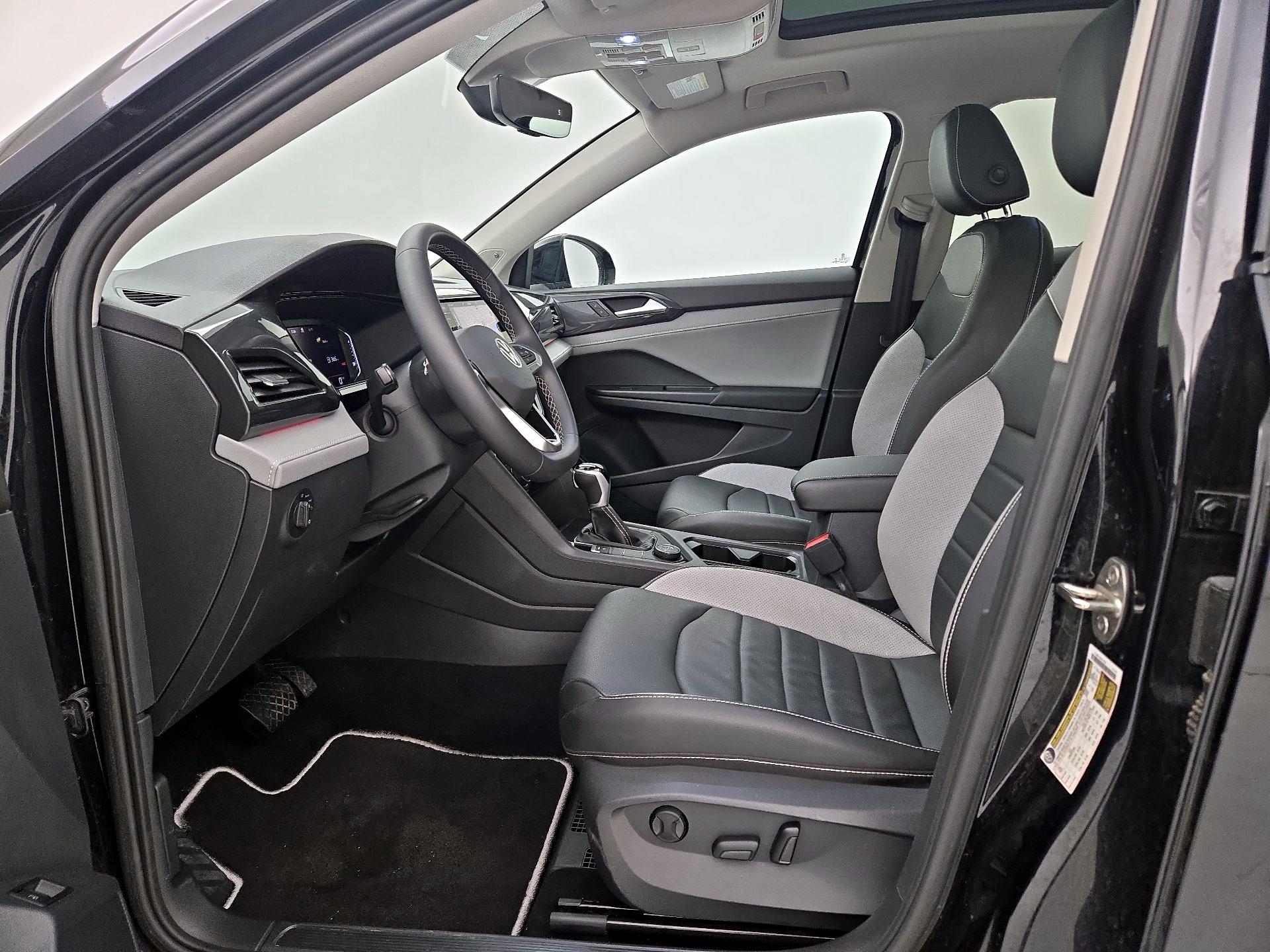 Thumbnail: 2023 Volkswagen Taos - 11