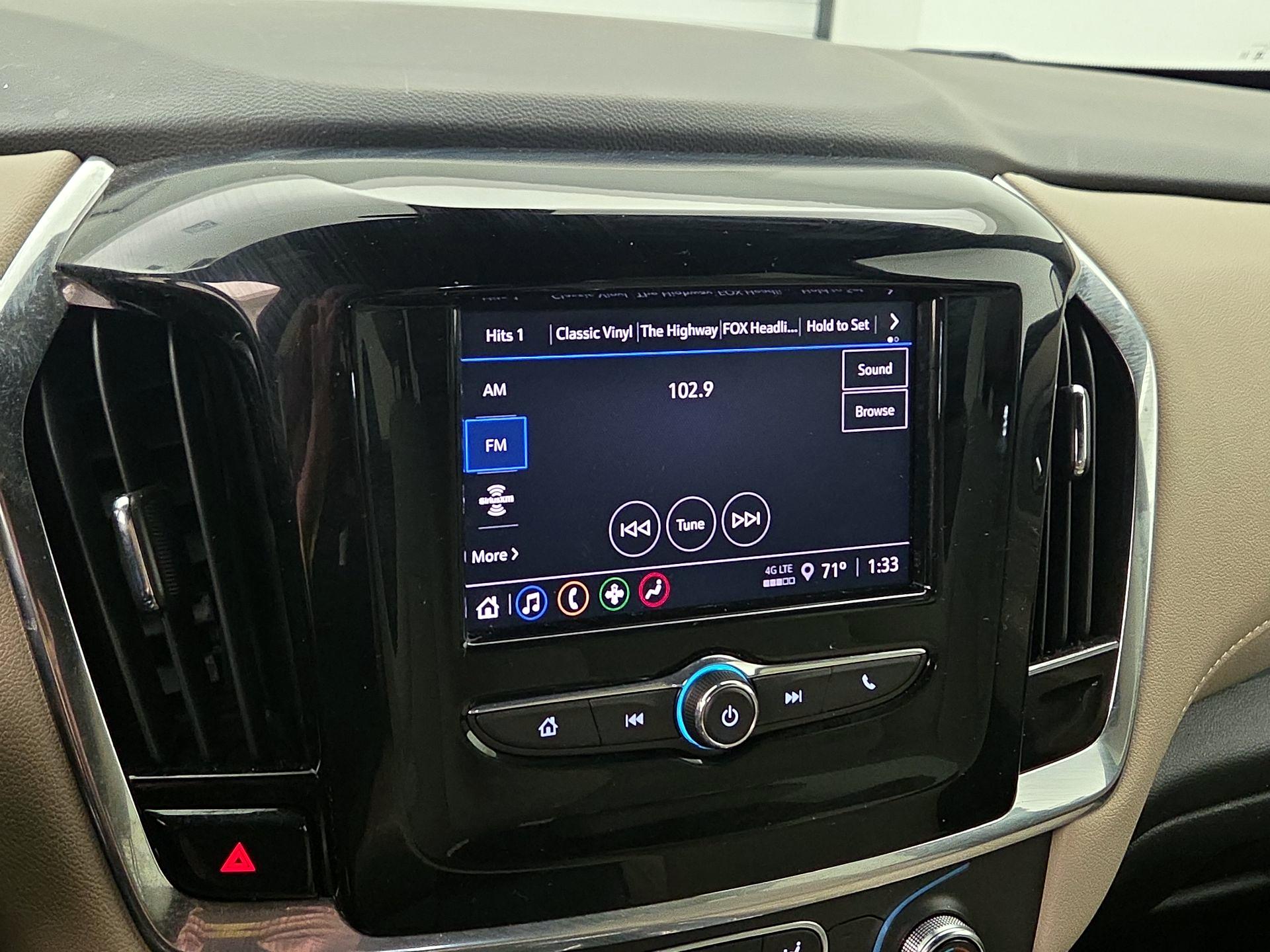 Thumbnail: 2023 Chevrolet Traverse - 15