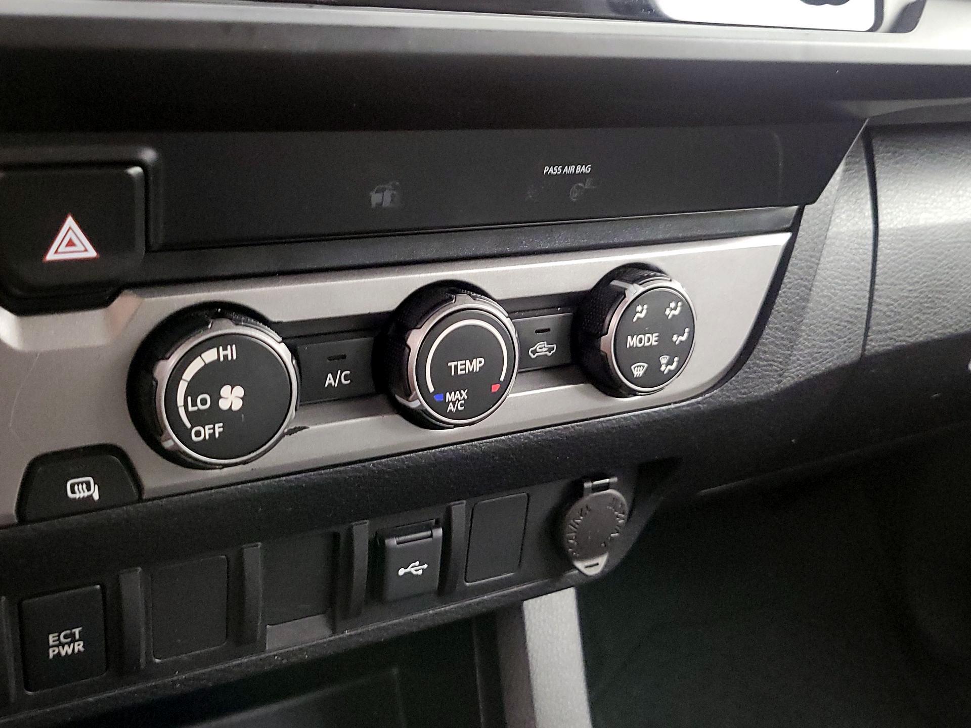 Thumbnail: 2020 Toyota Tacoma - 16