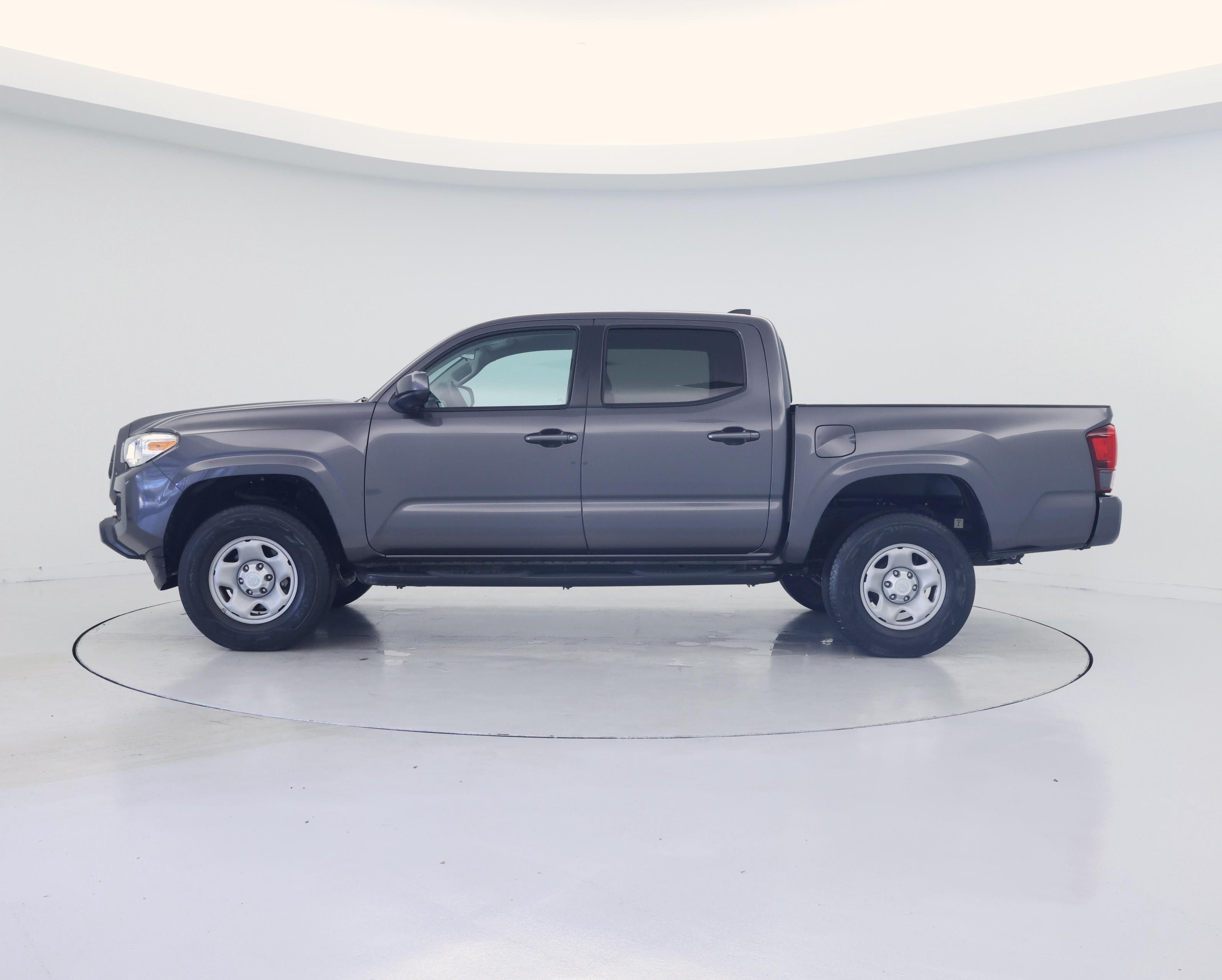 Thumbnail: 2020 Toyota Tacoma - 3