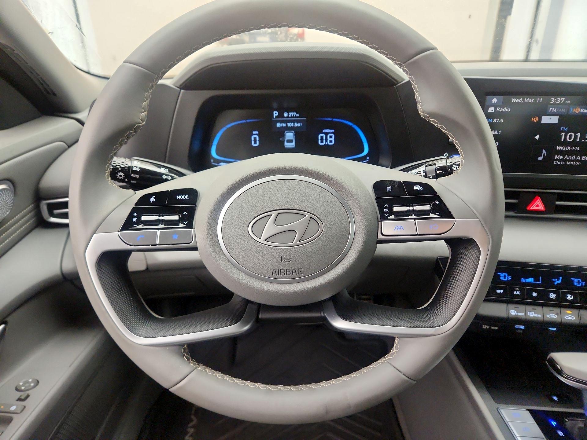 Thumbnail: 2025 Hyundai Elantra - 10