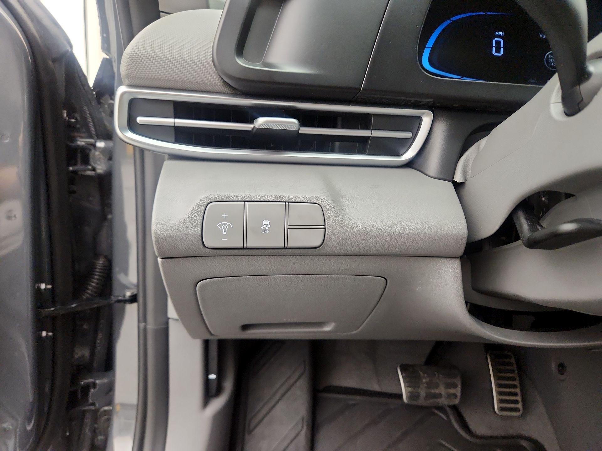 Thumbnail: 2025 Hyundai Elantra - 13