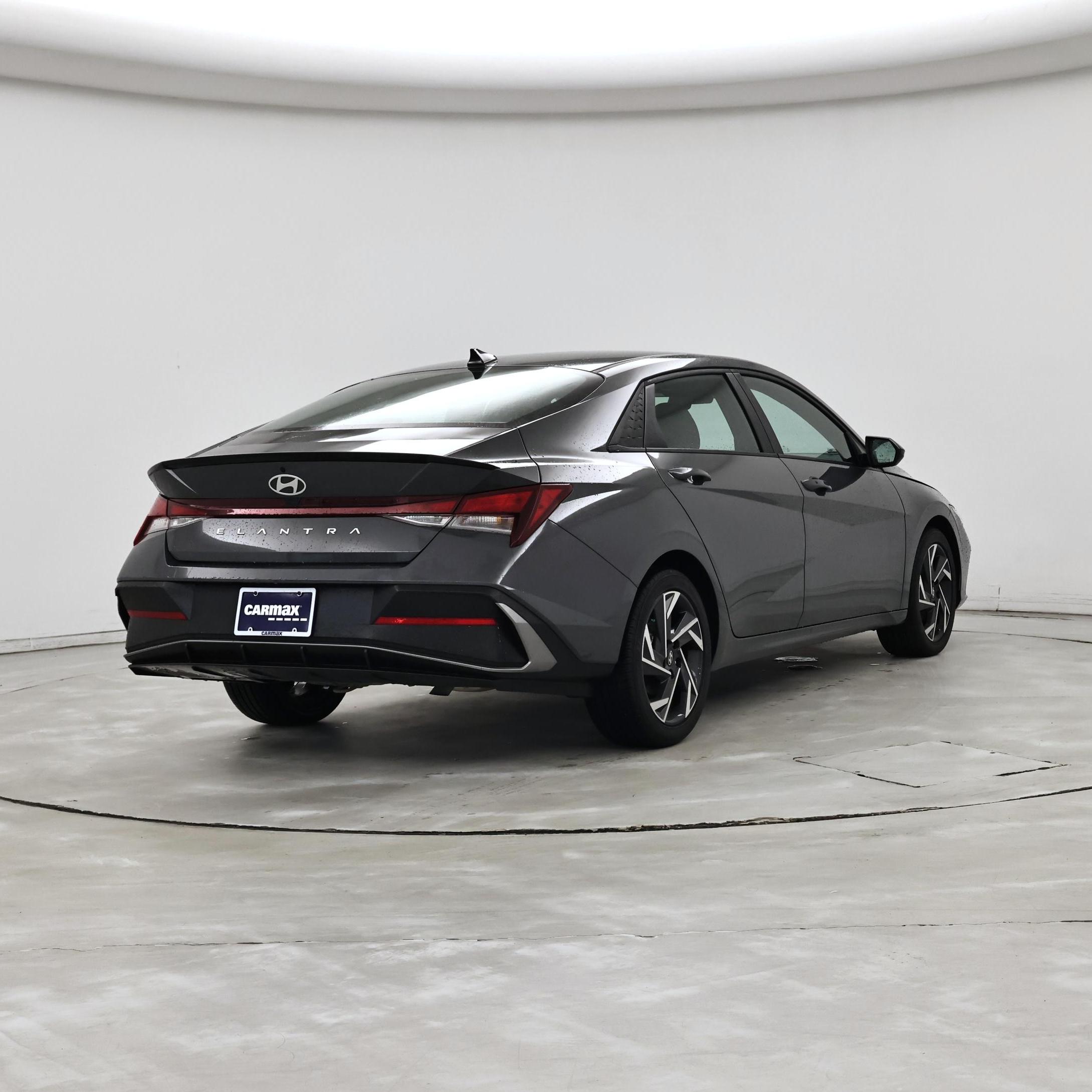 Thumbnail: 2025 Hyundai Elantra - 8
